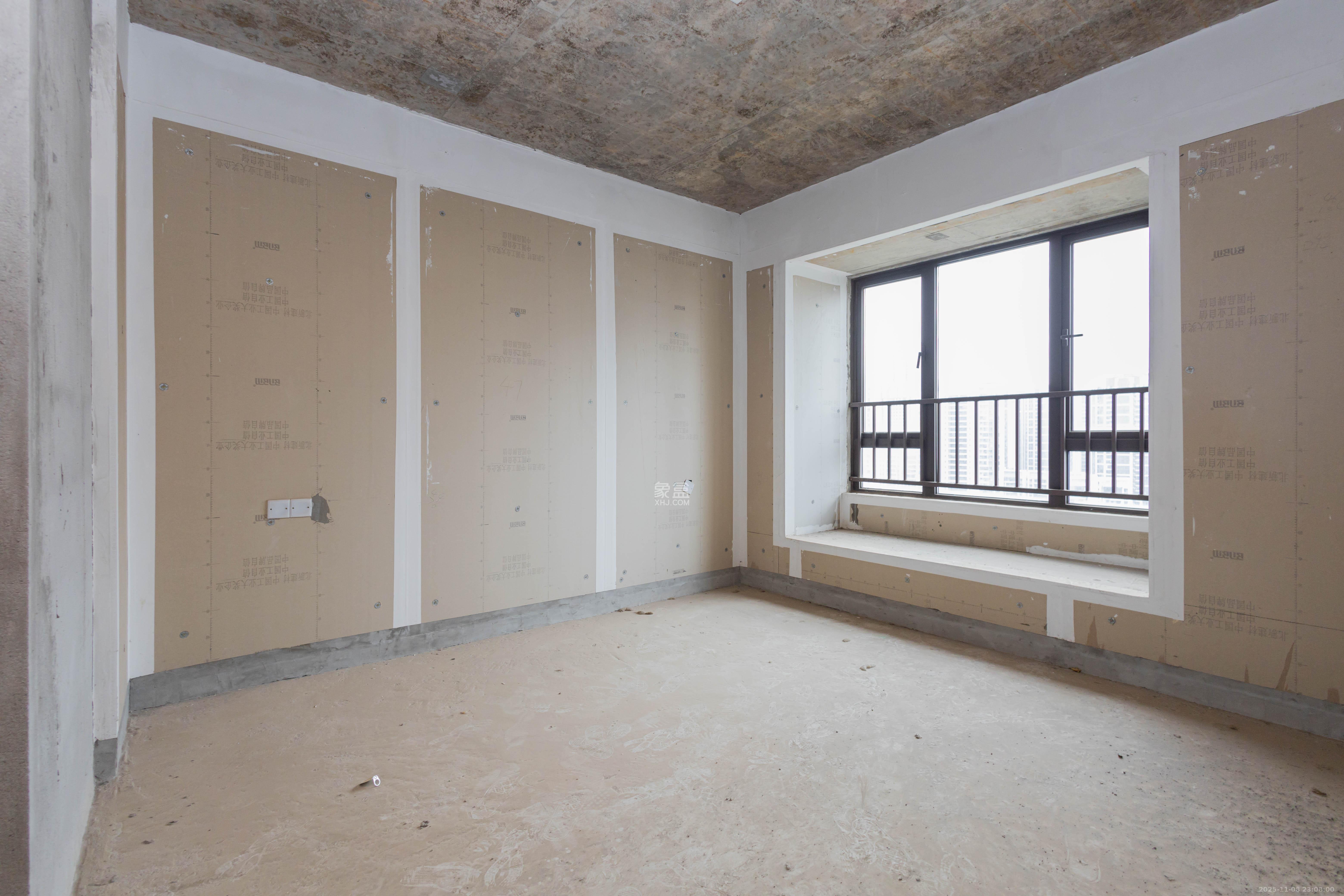 龙湖碧桂园天宸原著 4室2厅2卫 160.0万 龙湖碧桂园天宸原著 4室2厅2卫 160.0万卧室