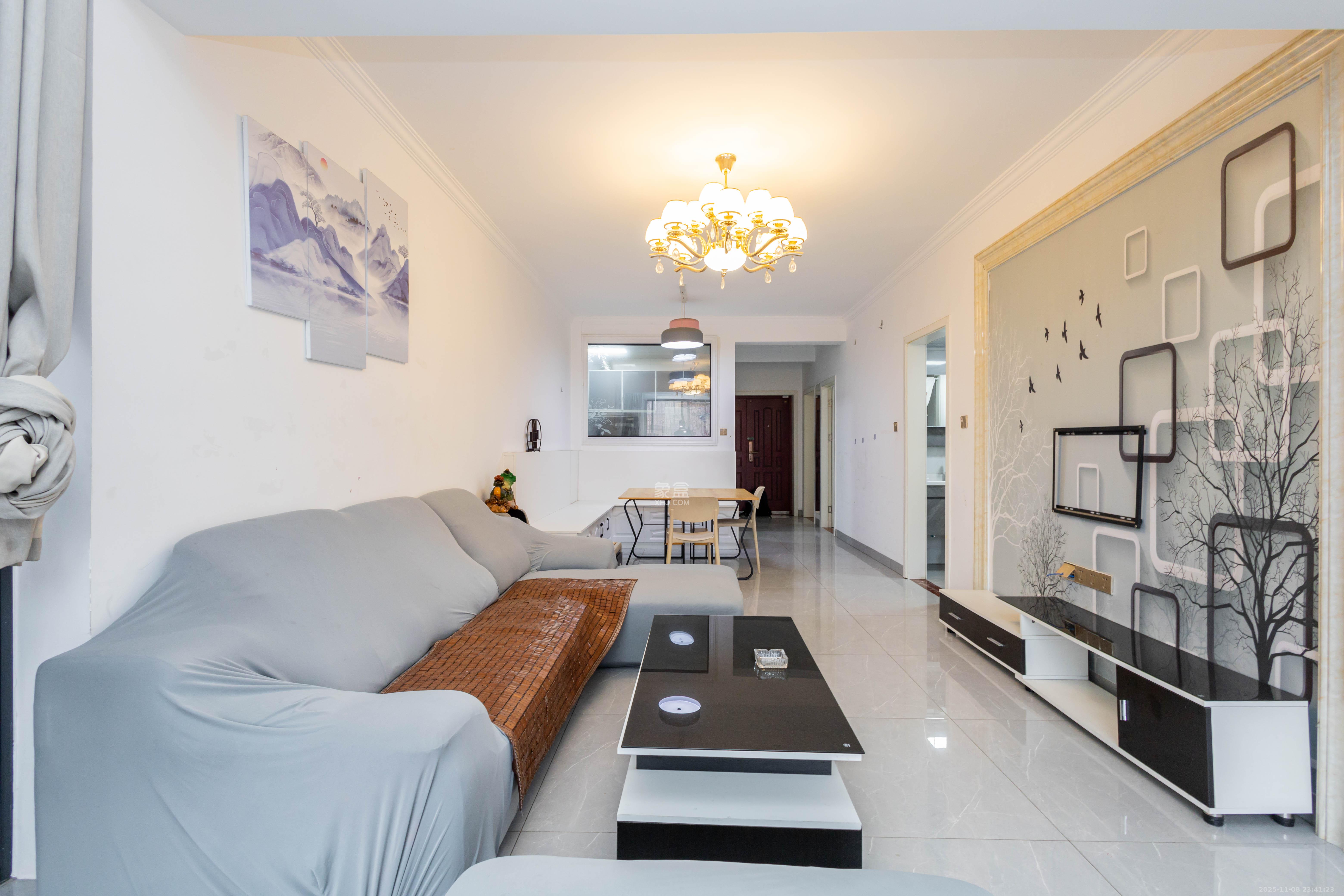 中交中央公园D4区  3室1厅1卫    91.0万客厅