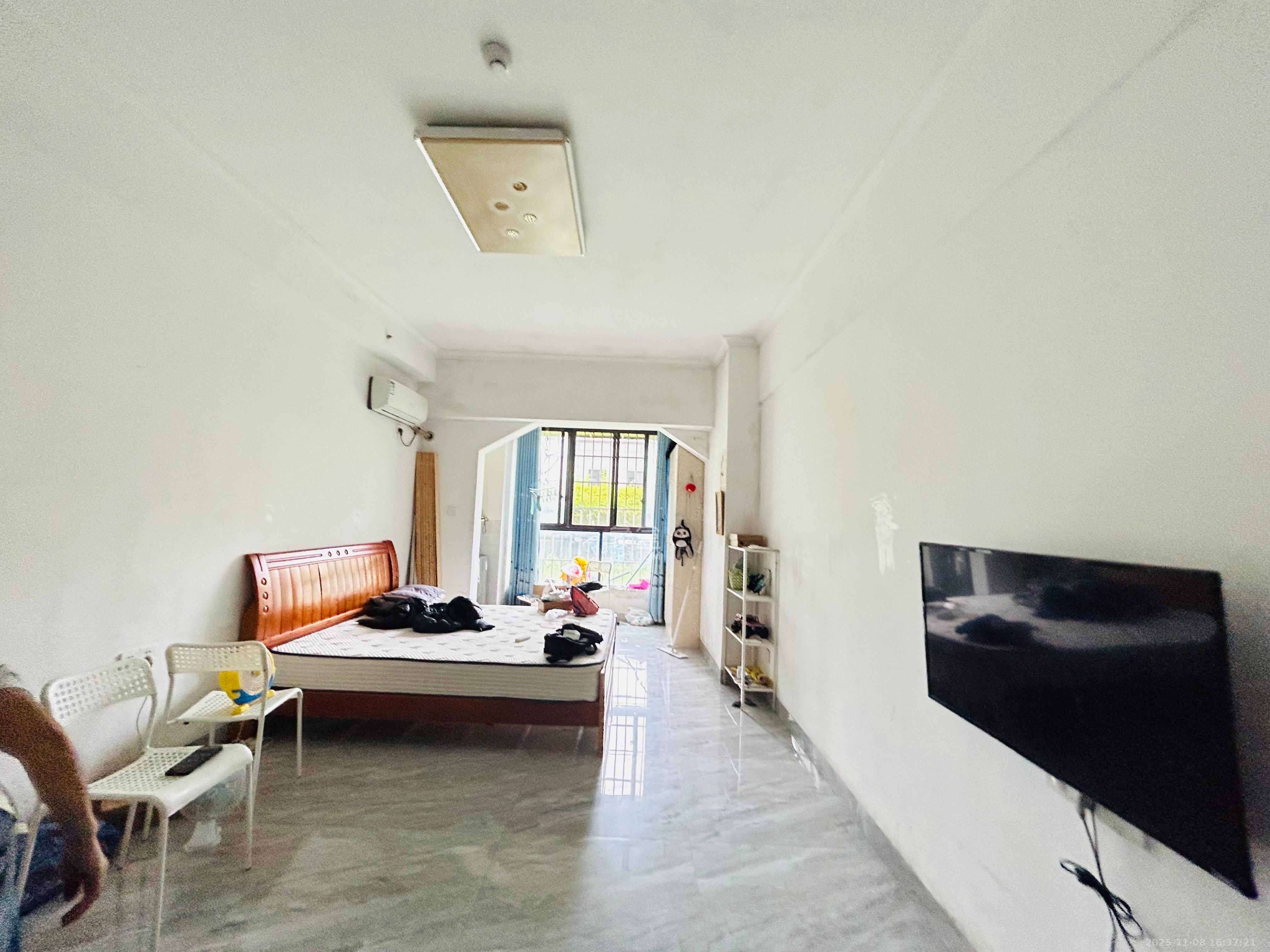 梅溪国际公寓（步步高新天地）  1室1厅1卫    1400.0元/月室内图