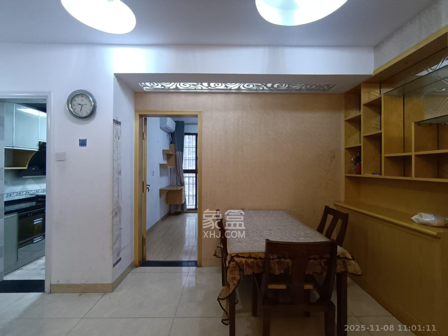 四季星城 3室2厅1卫 2000.0元/月 四季星城 3室2厅1卫 2000.0元/月室内图