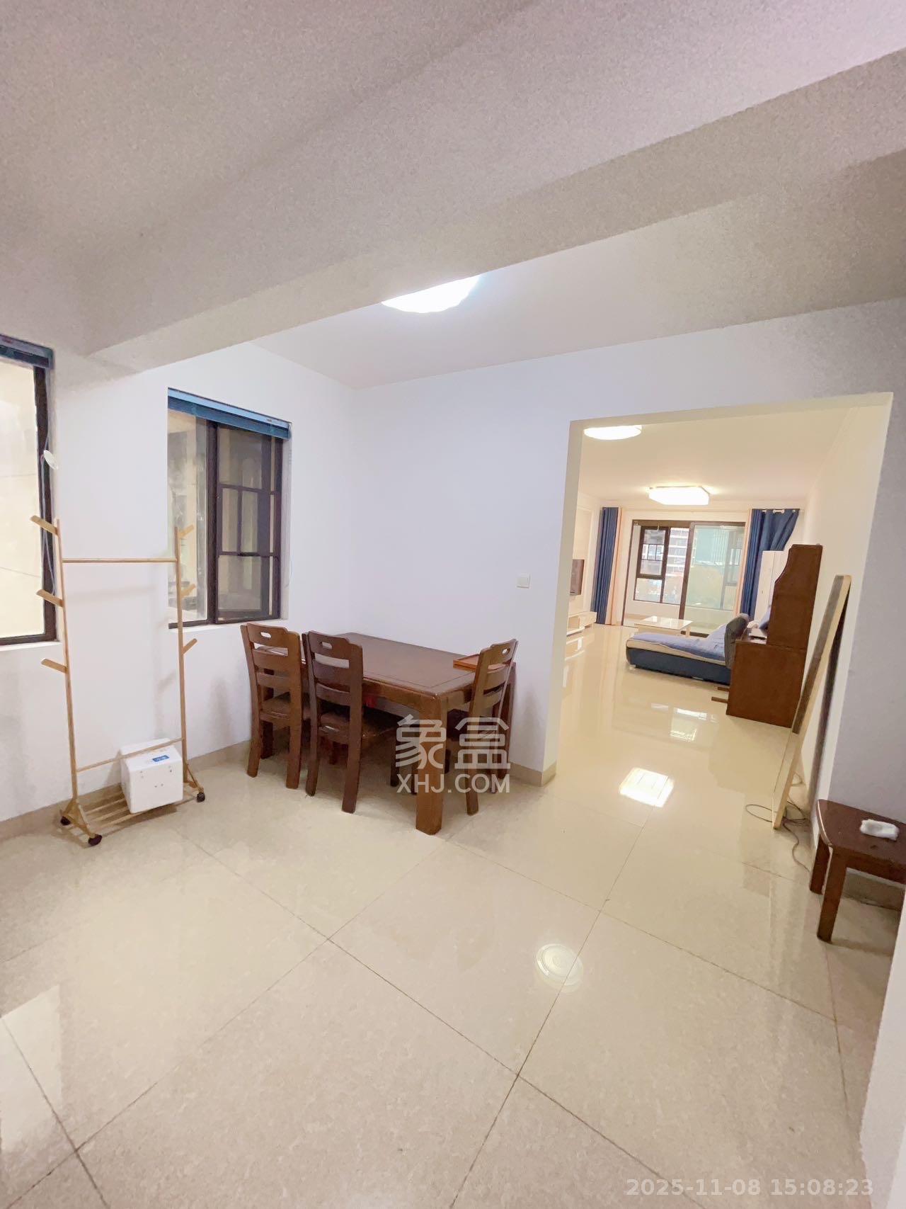 和泓梅溪四季 3室2厅2卫 2800.0元/月 和泓梅溪四季 3室2厅2卫 2800.0元/月室内图