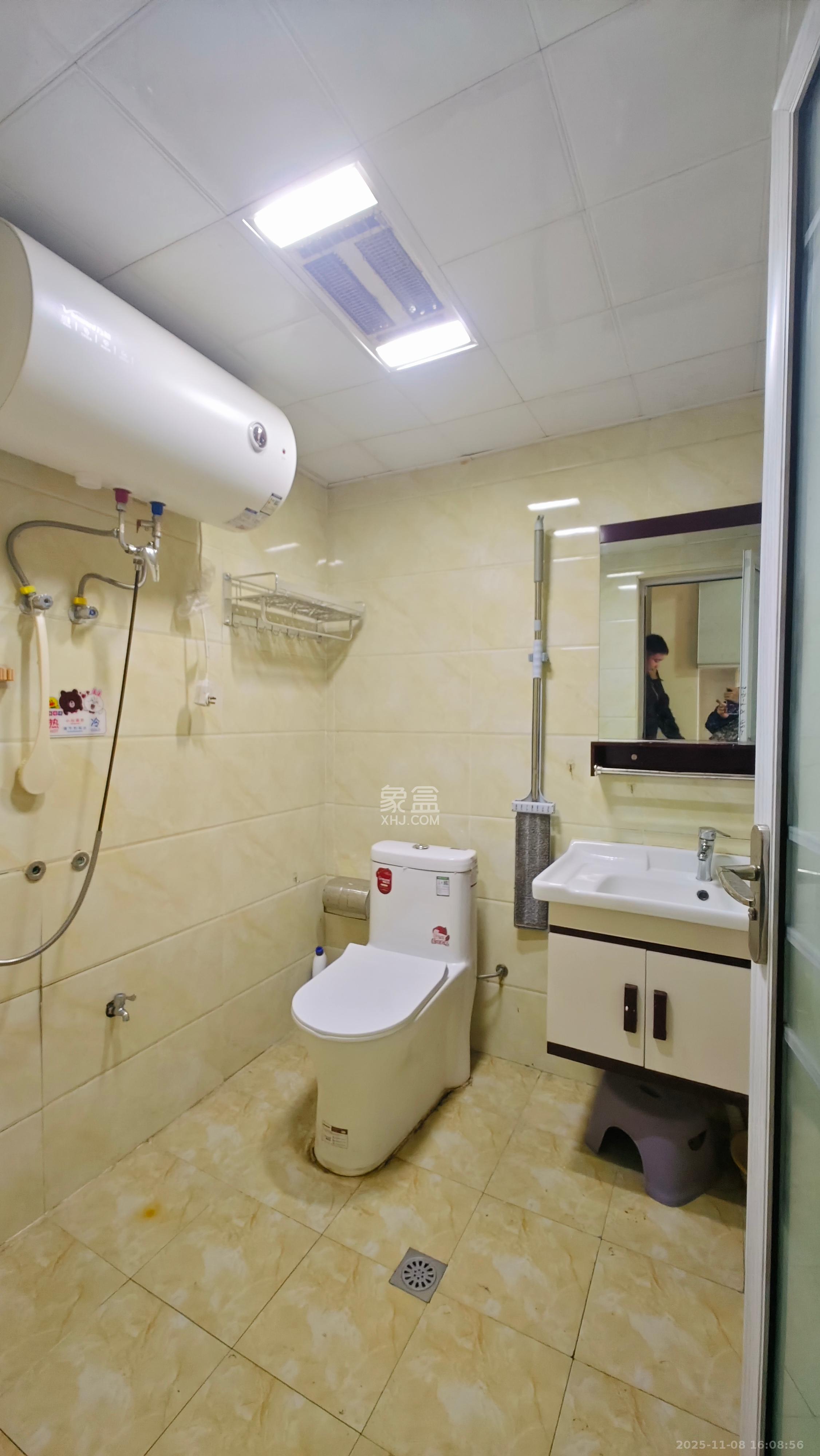 MOMA当代广场 1室1厅1卫 1000.0元/月 MOMA当代广场 1室1厅1卫 1000.0元/月室内图