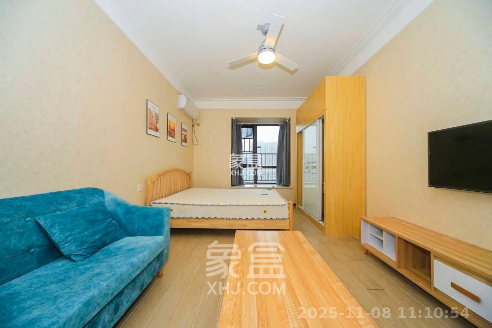 中海国际二期  1室1厅1卫    1100.0元/月