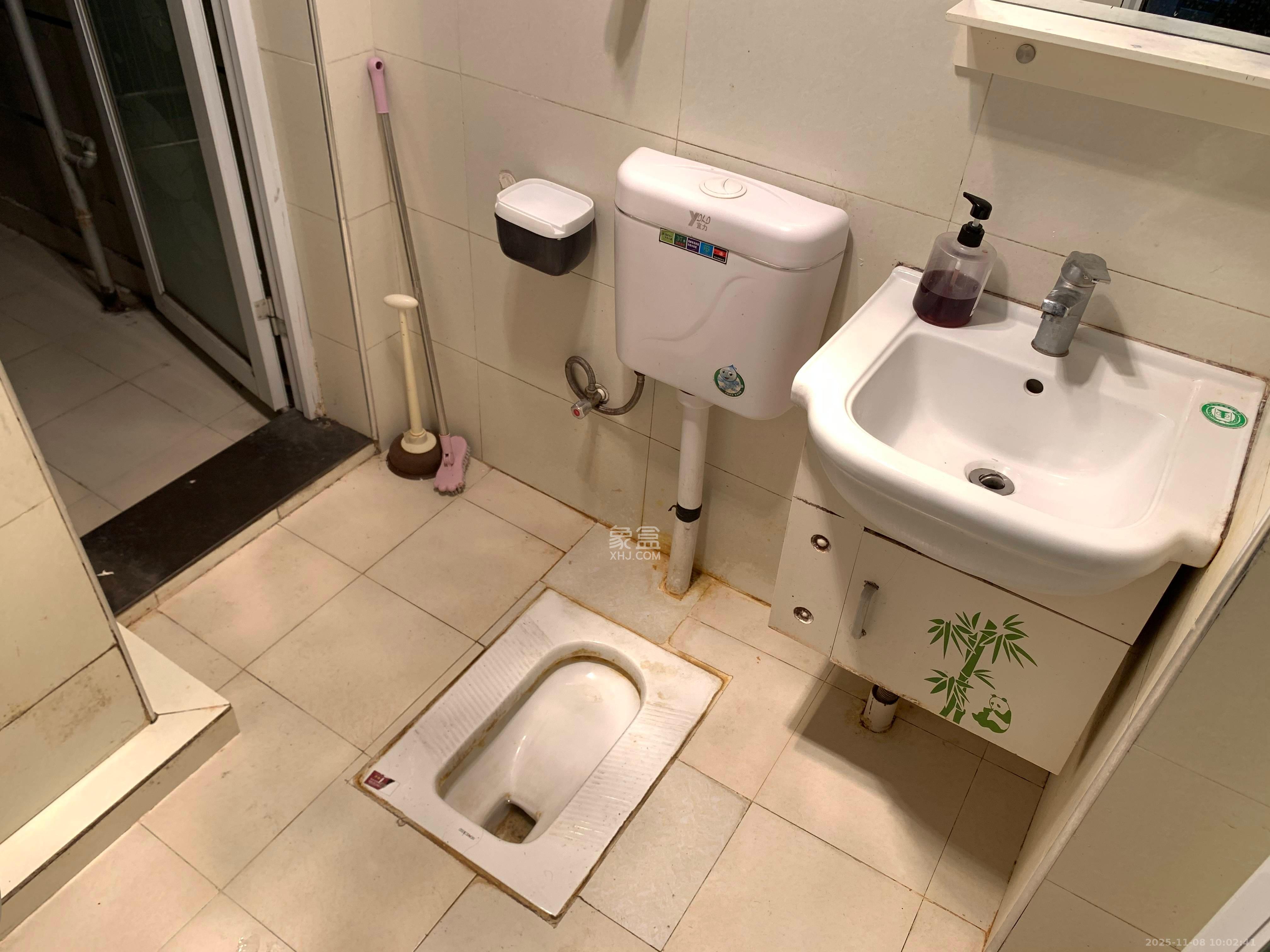 铂宫  2室1厅1卫    2200.0元/月室内图