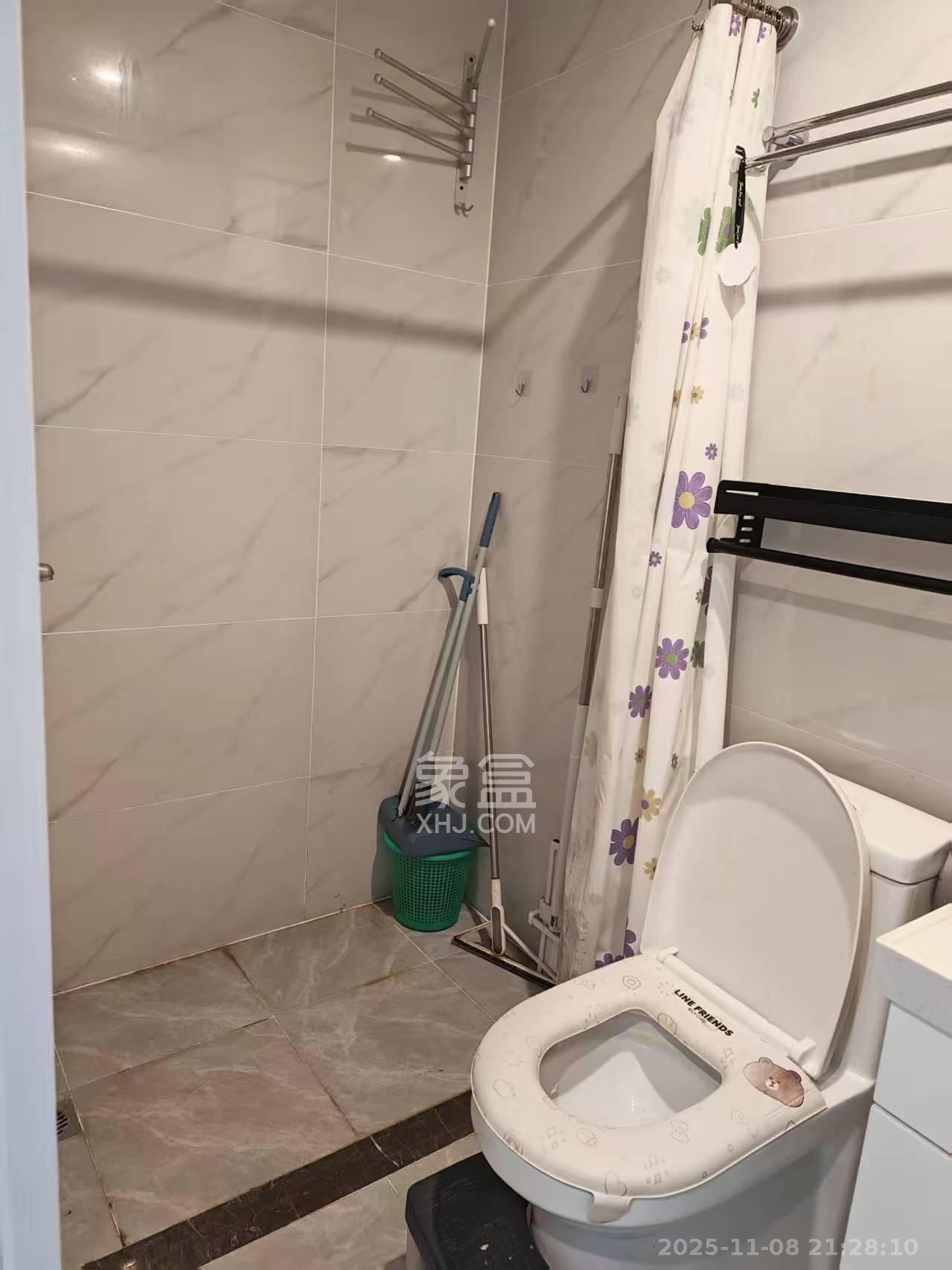 华润翡翠府  1室1厅1卫    1400.0元/月室内图