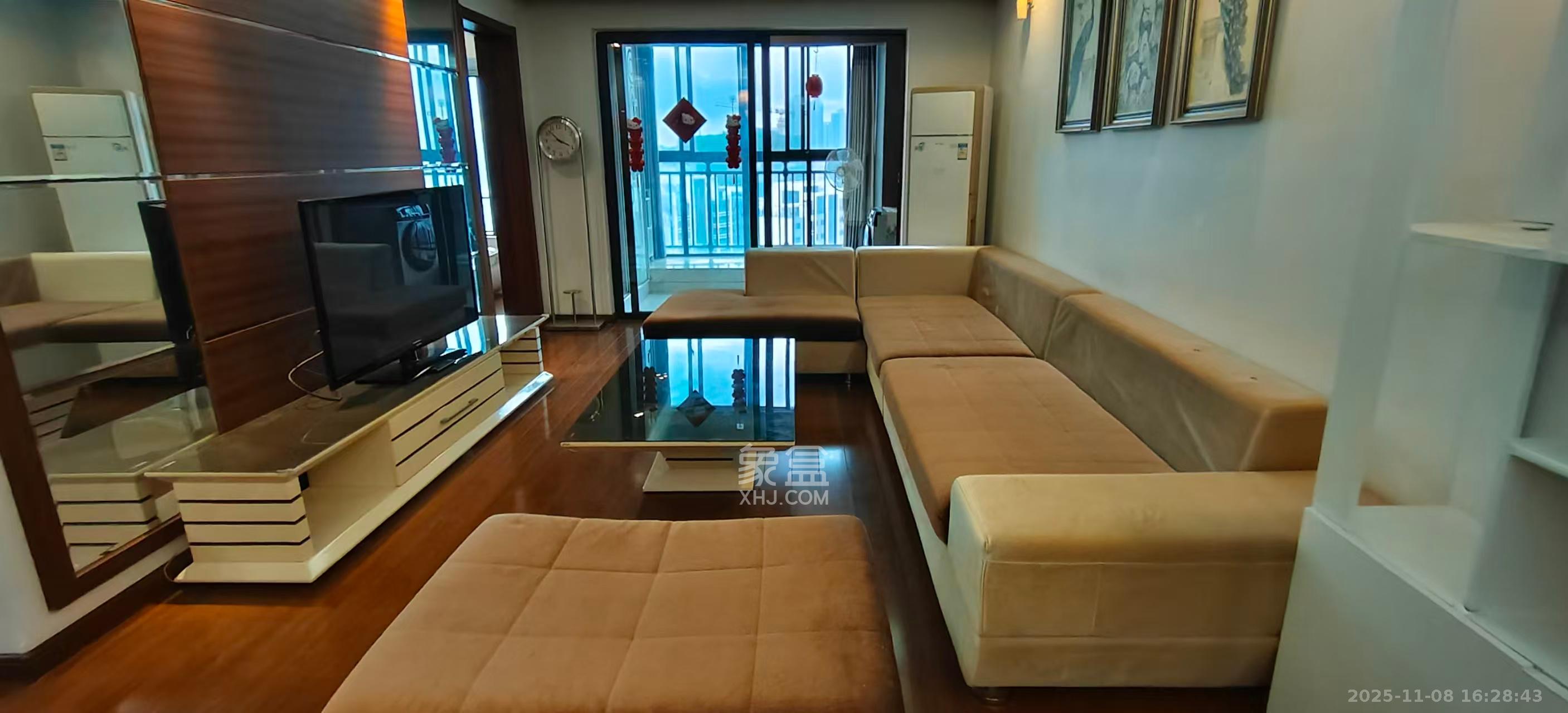 万科城  3室2厅1卫    2500.0元/月