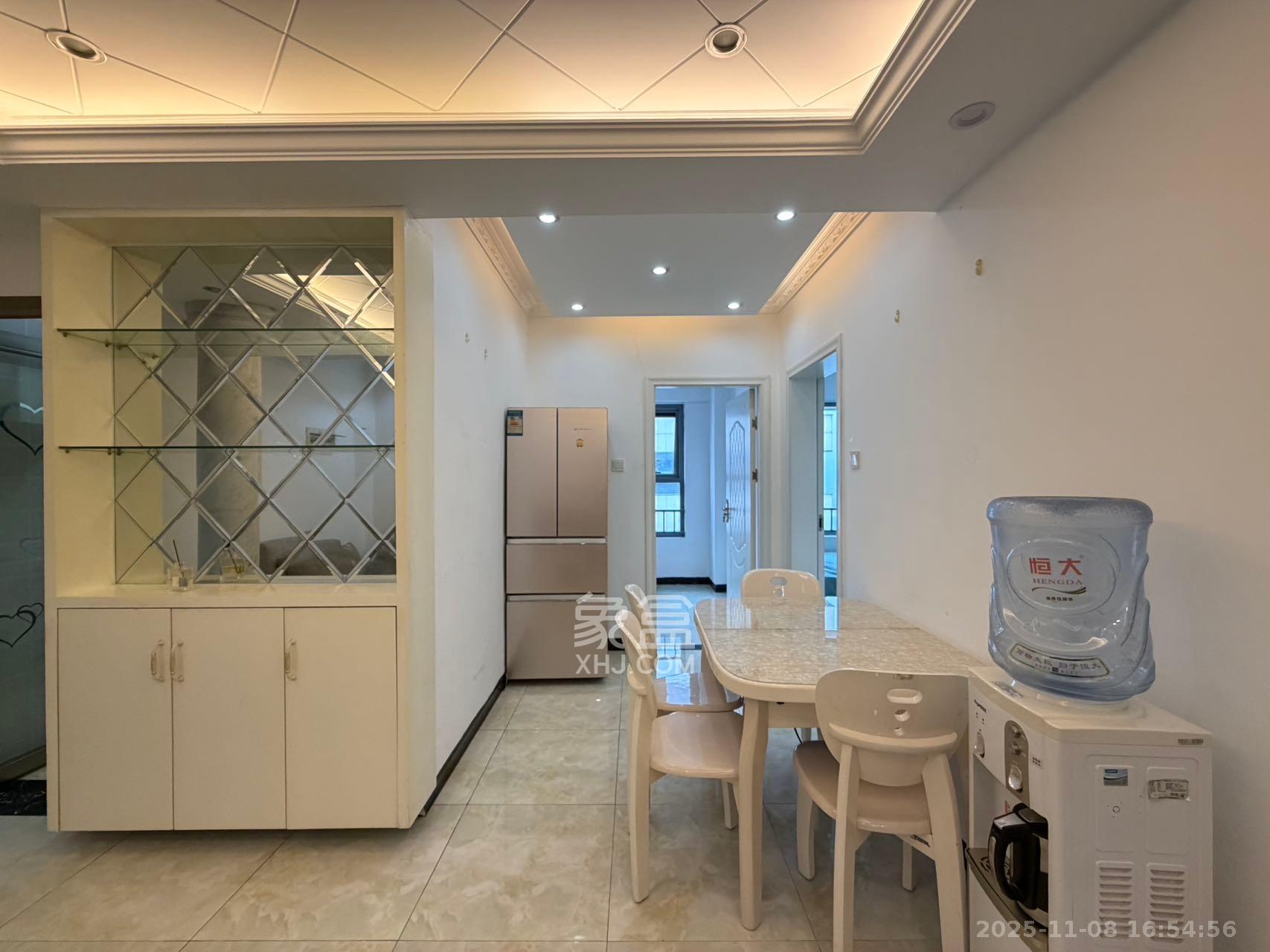 东怡外国（南湖一号)  2室1厅1卫    2800.0元/月室内图