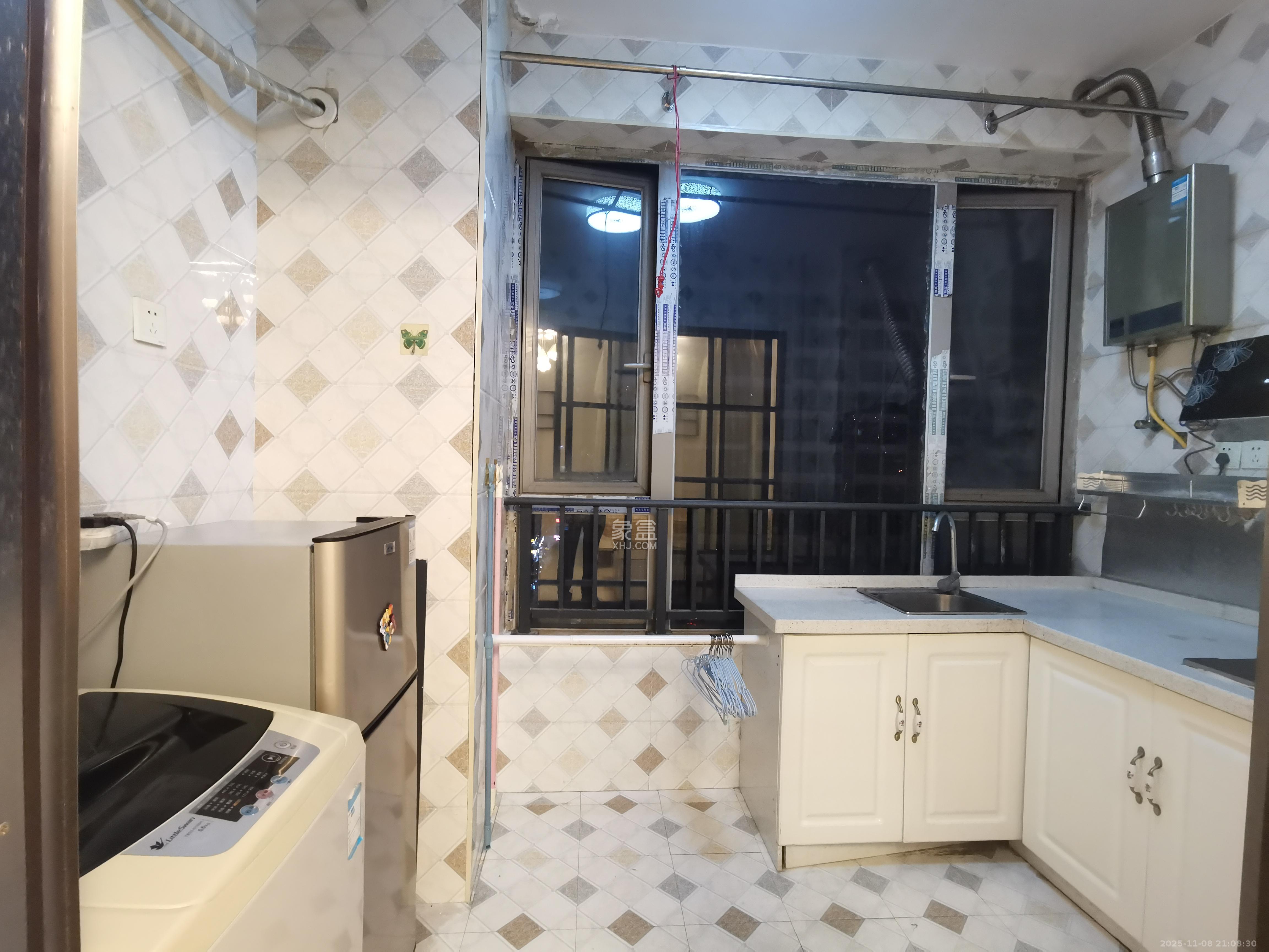 怡海星城  1室1厅1卫    850.0元/月室内图