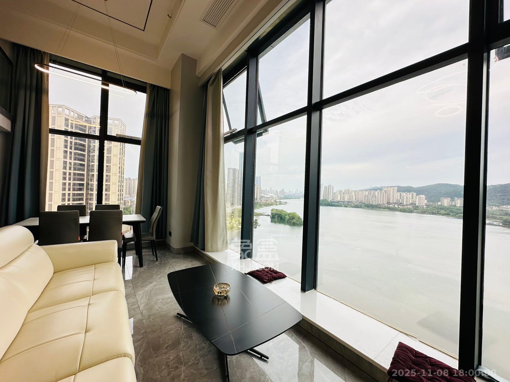 梅溪半岛  1室1厅1卫    5000.0元/月室内图