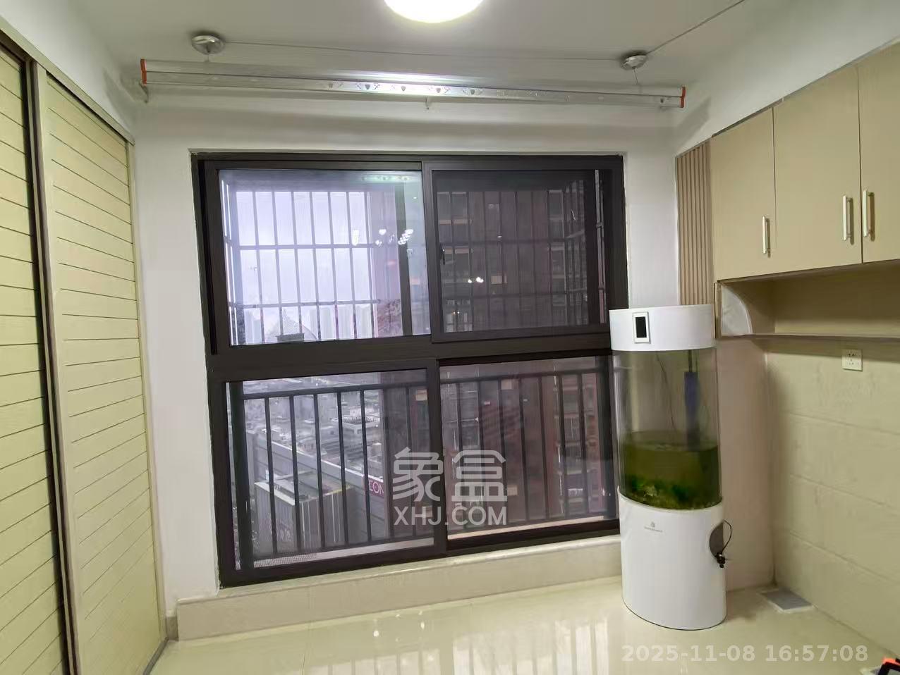 新城国际花都  3室2厅1卫    1700.0元/月室内图