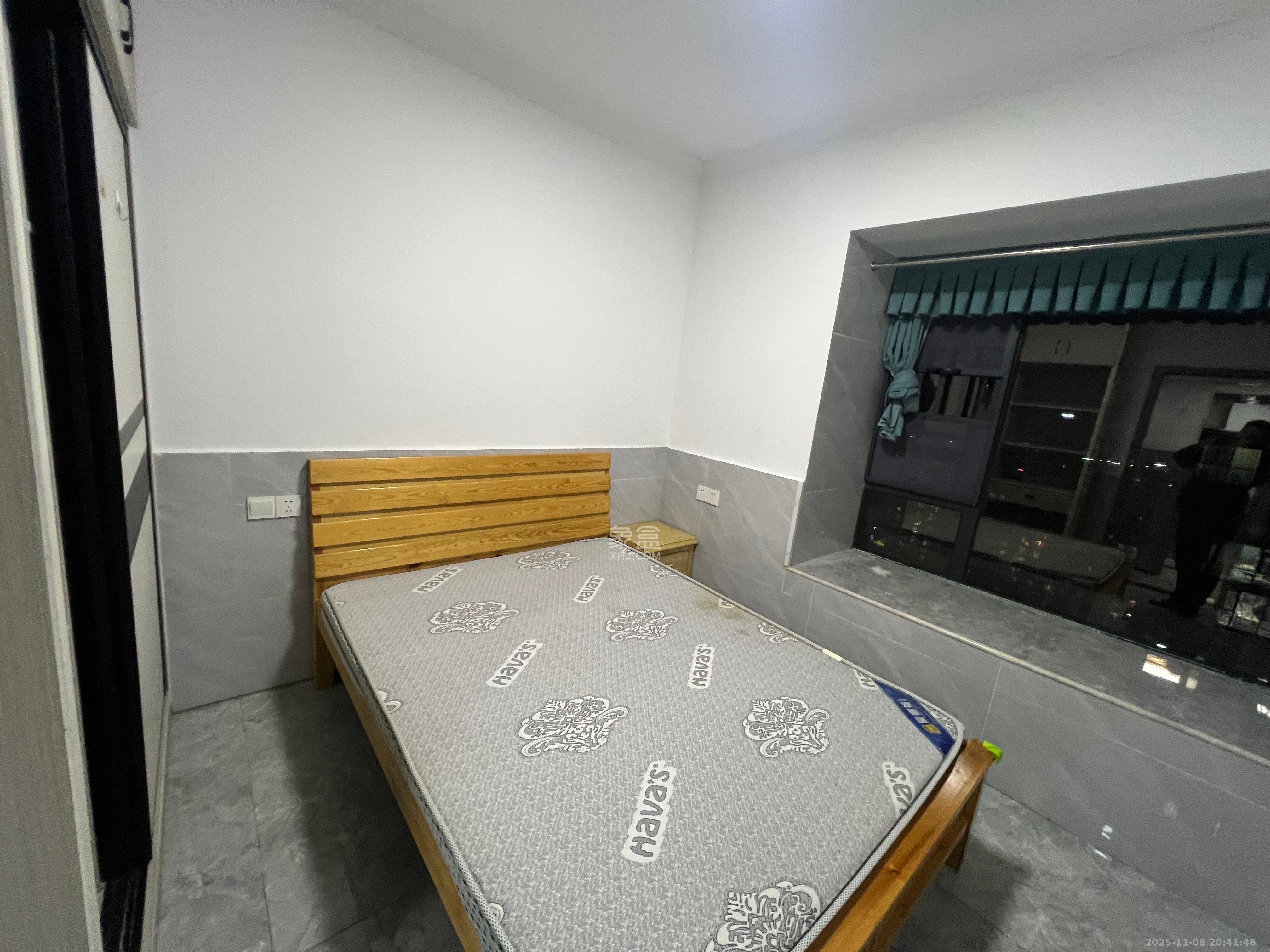 金侨风华府  1室0厅0卫    1400.0元/月室内图