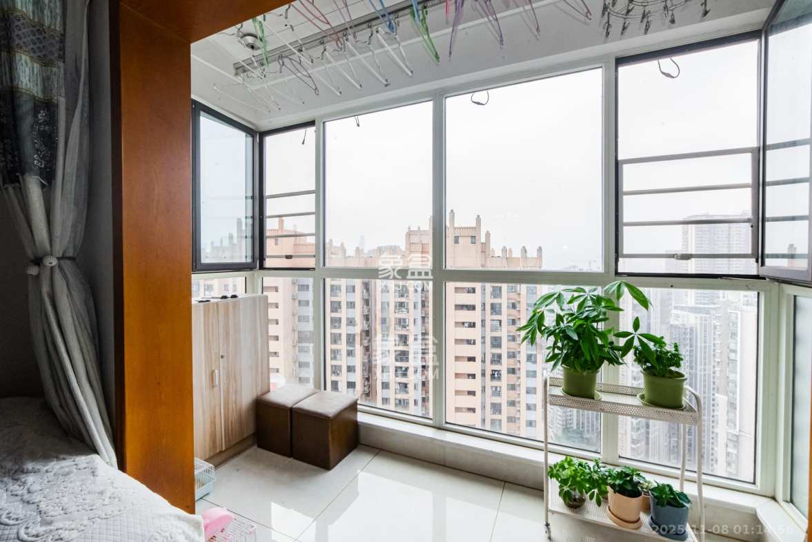 北辰三角洲E4区 3室2厅1卫 118.0万 北辰三角洲E4区 3室2厅1卫 118.0万阳台