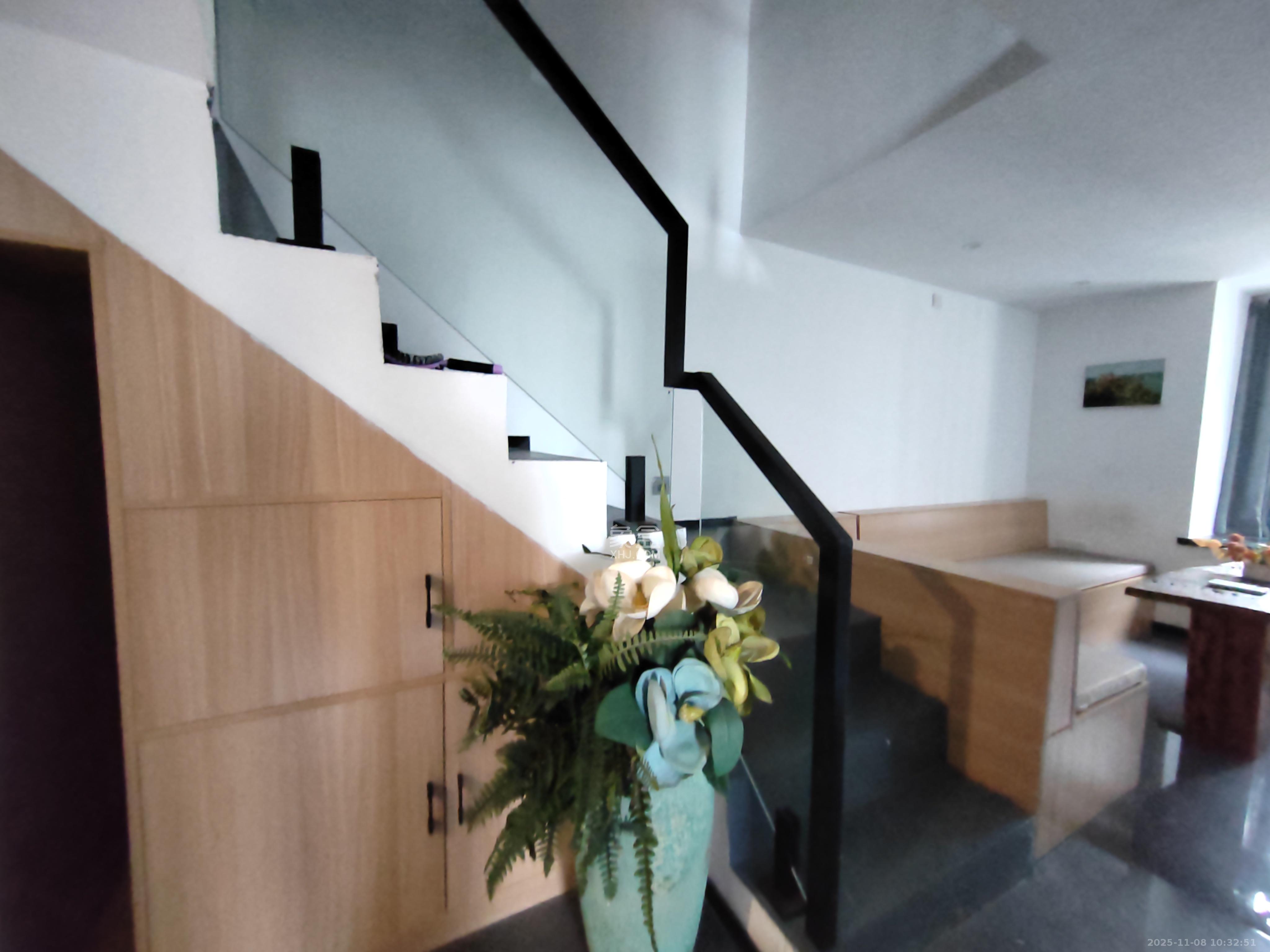 龙湖铂金岛  2室1厅1卫    3000.0元/月室内图