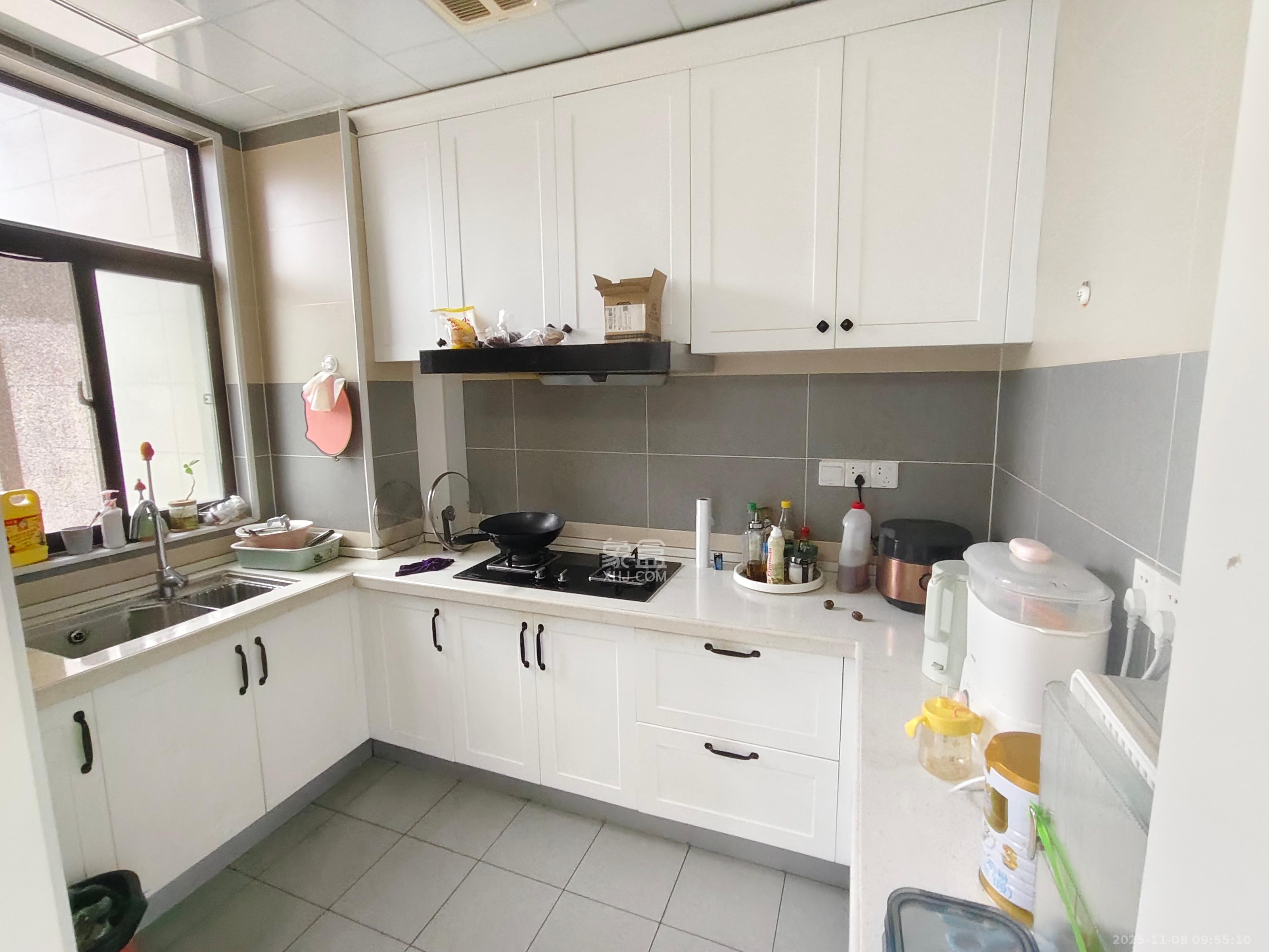 阳光丽城一期 4室2厅2卫 4200.0元/月 阳光丽城一期 4室2厅2卫 4200.0元/月室内图