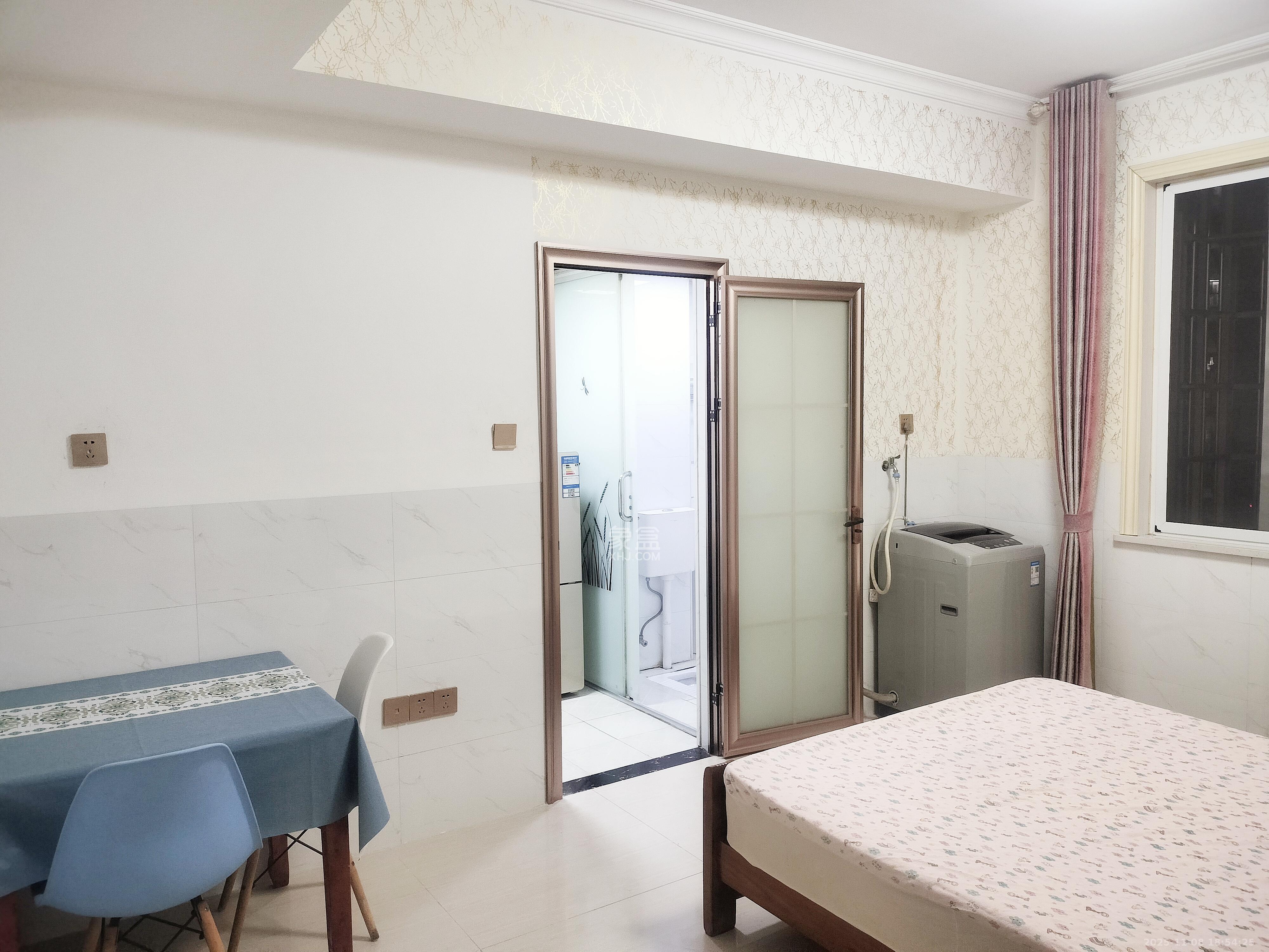 嘉顺苑  1室1厅1卫    1200.0元/月室内图