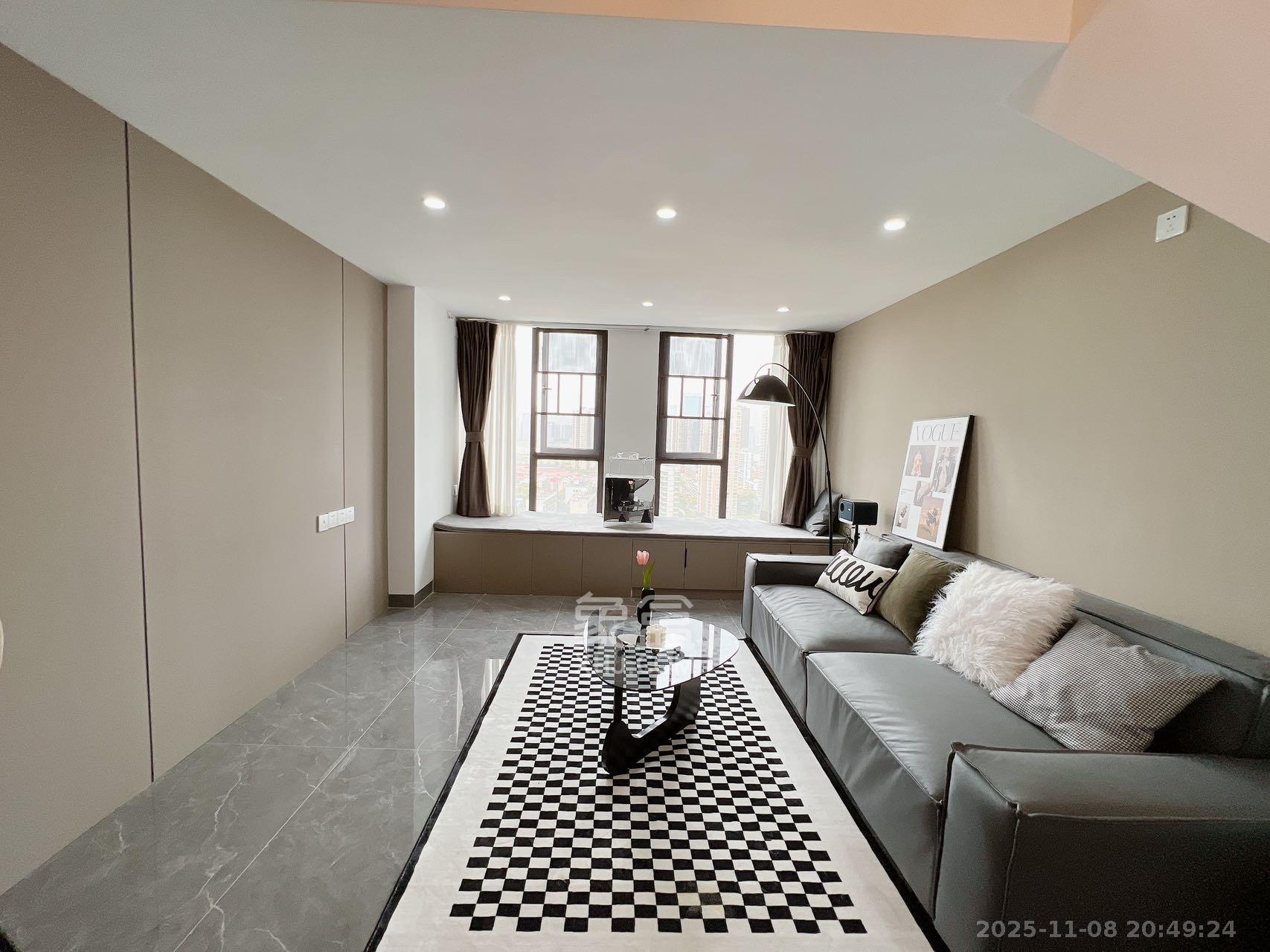 润和国际广场  2室1厅1卫    2400.0元/月室内图