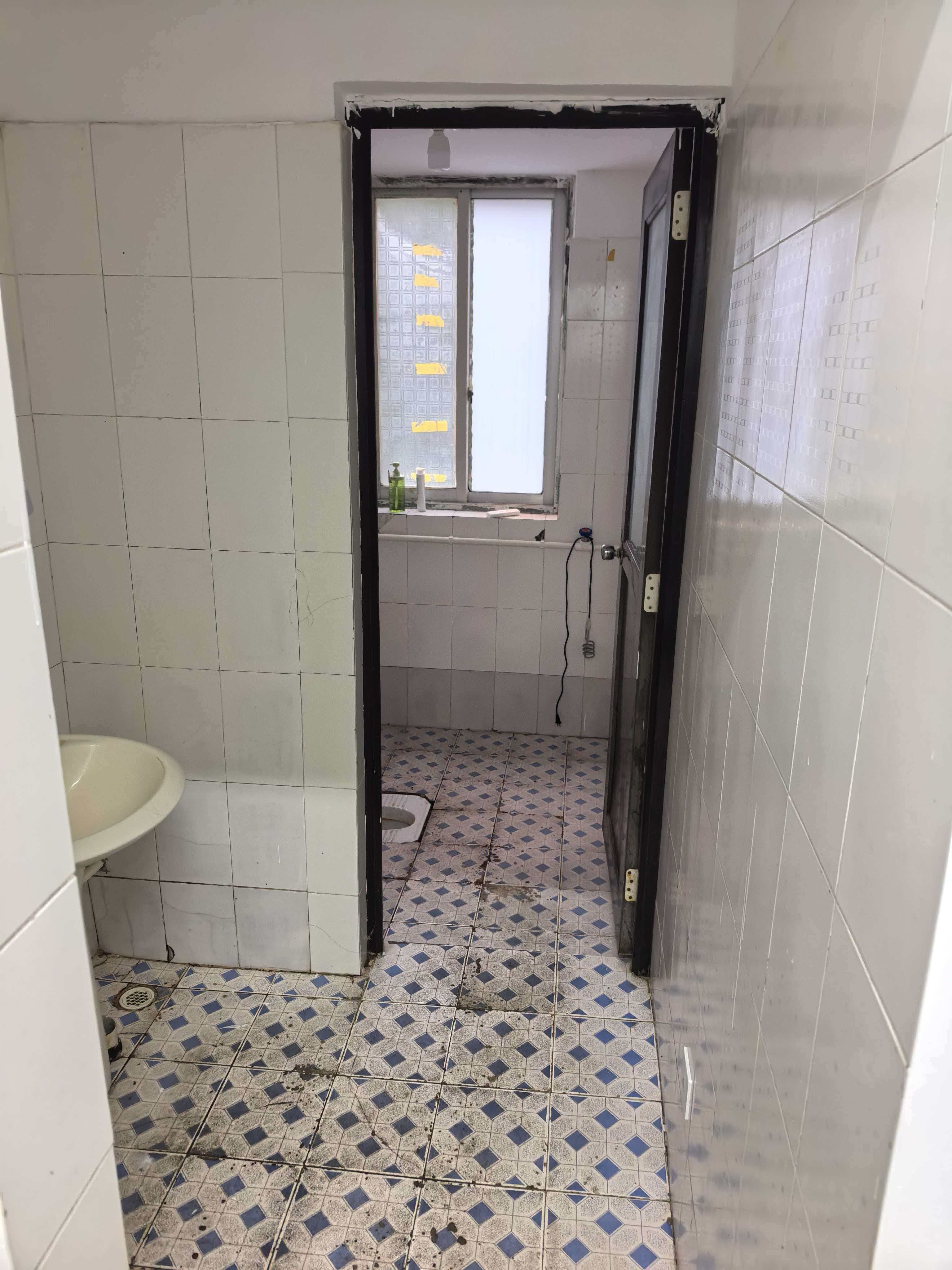 百欣小区  1室0厅0卫    1250.0元/月室内图