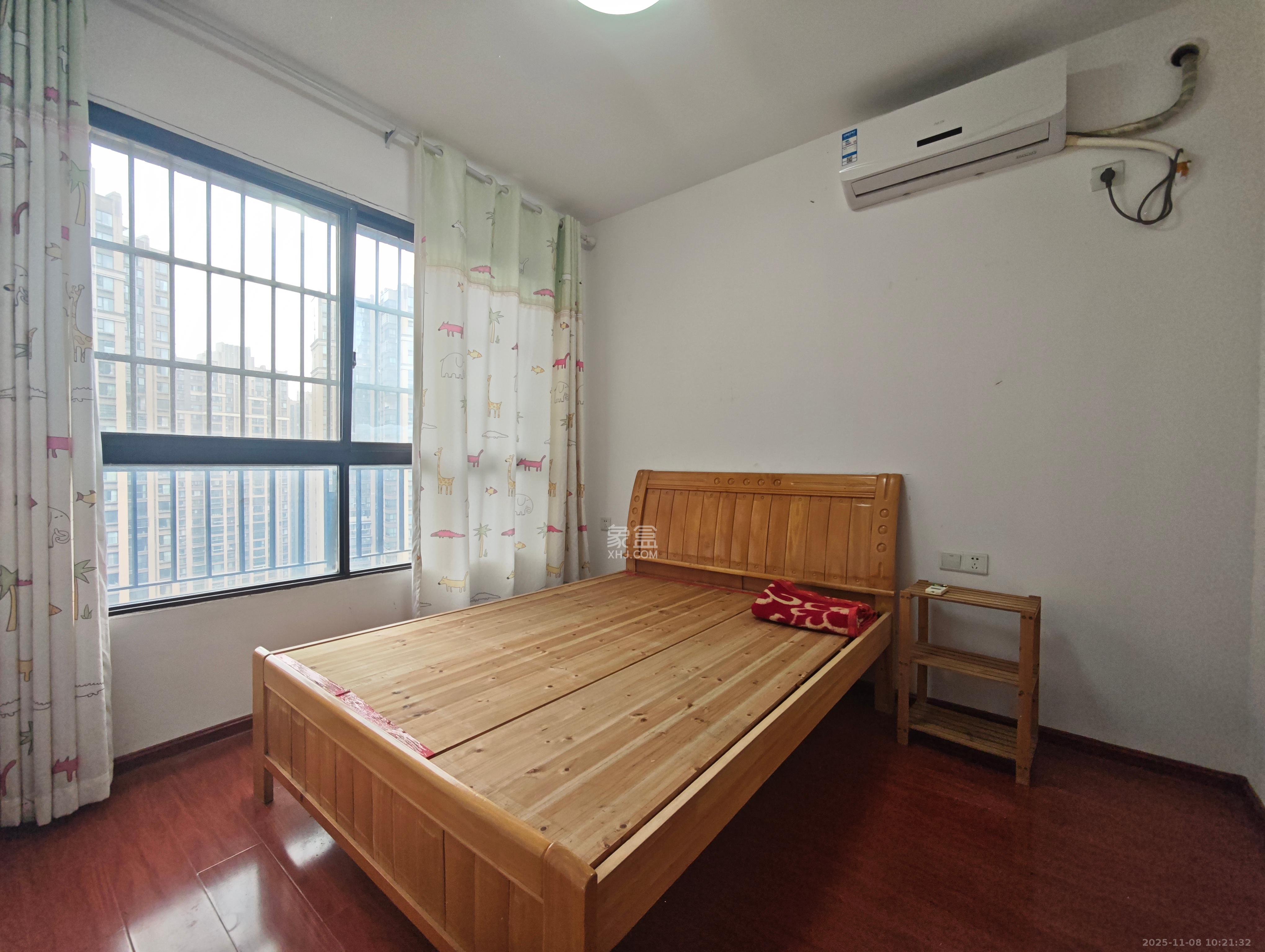 华润凤凰城三期 3室2厅1卫 2000.0元/月 华润凤凰城三期 3室2厅1卫 2000.0元/月室内图