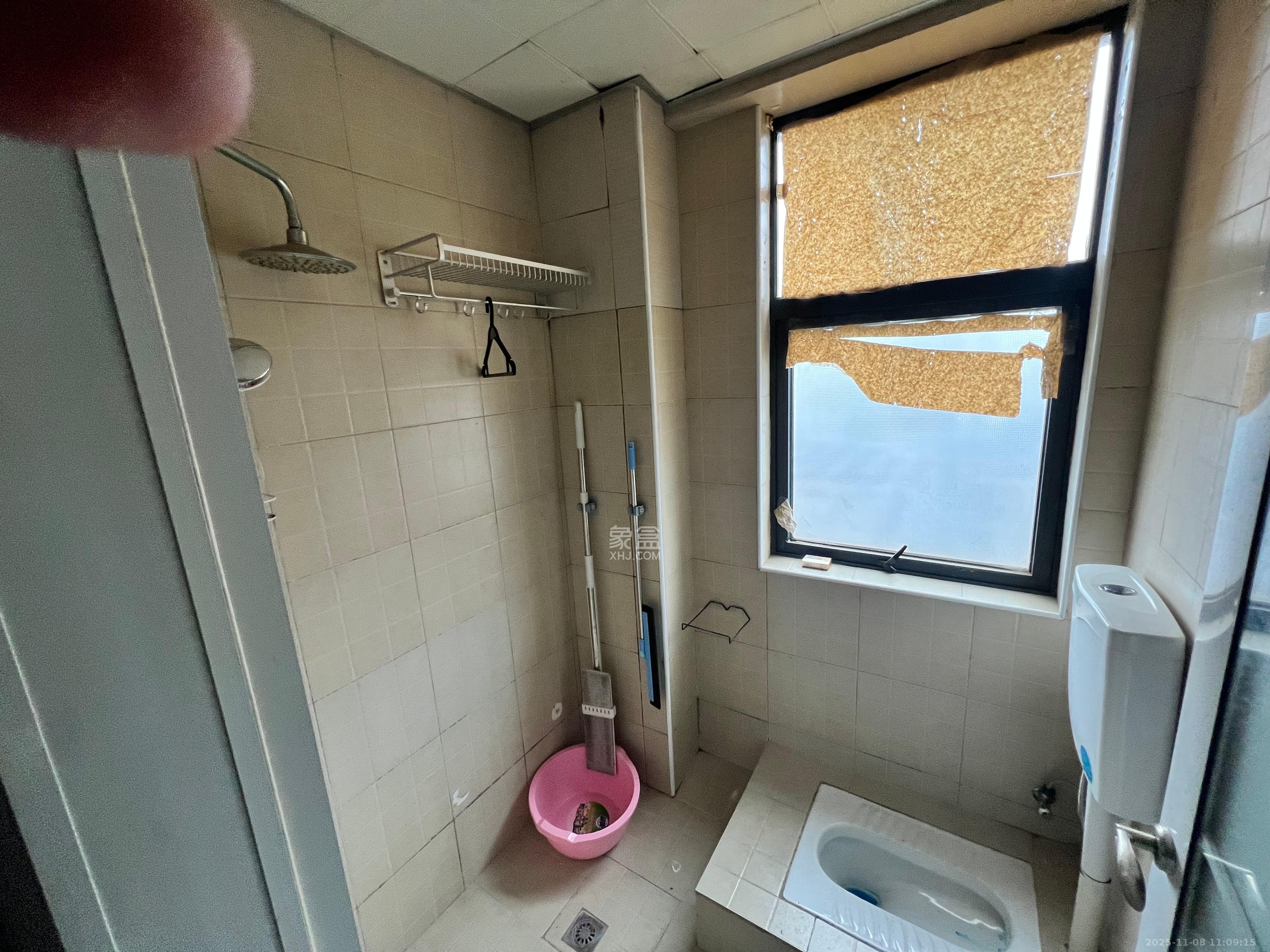 阳光锦城  1室1厅1卫    1200.0元/月室内图