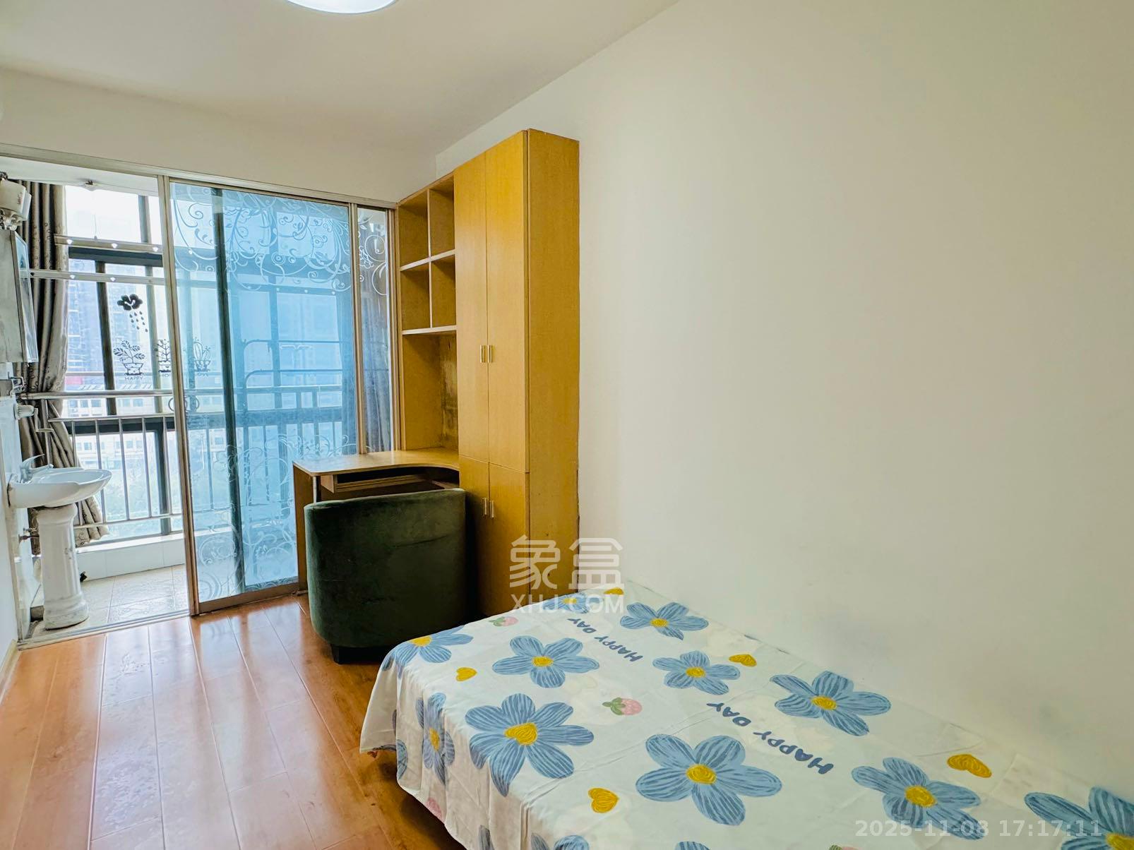 融橙上品  3室1厅1卫    2000.0元/月室内图