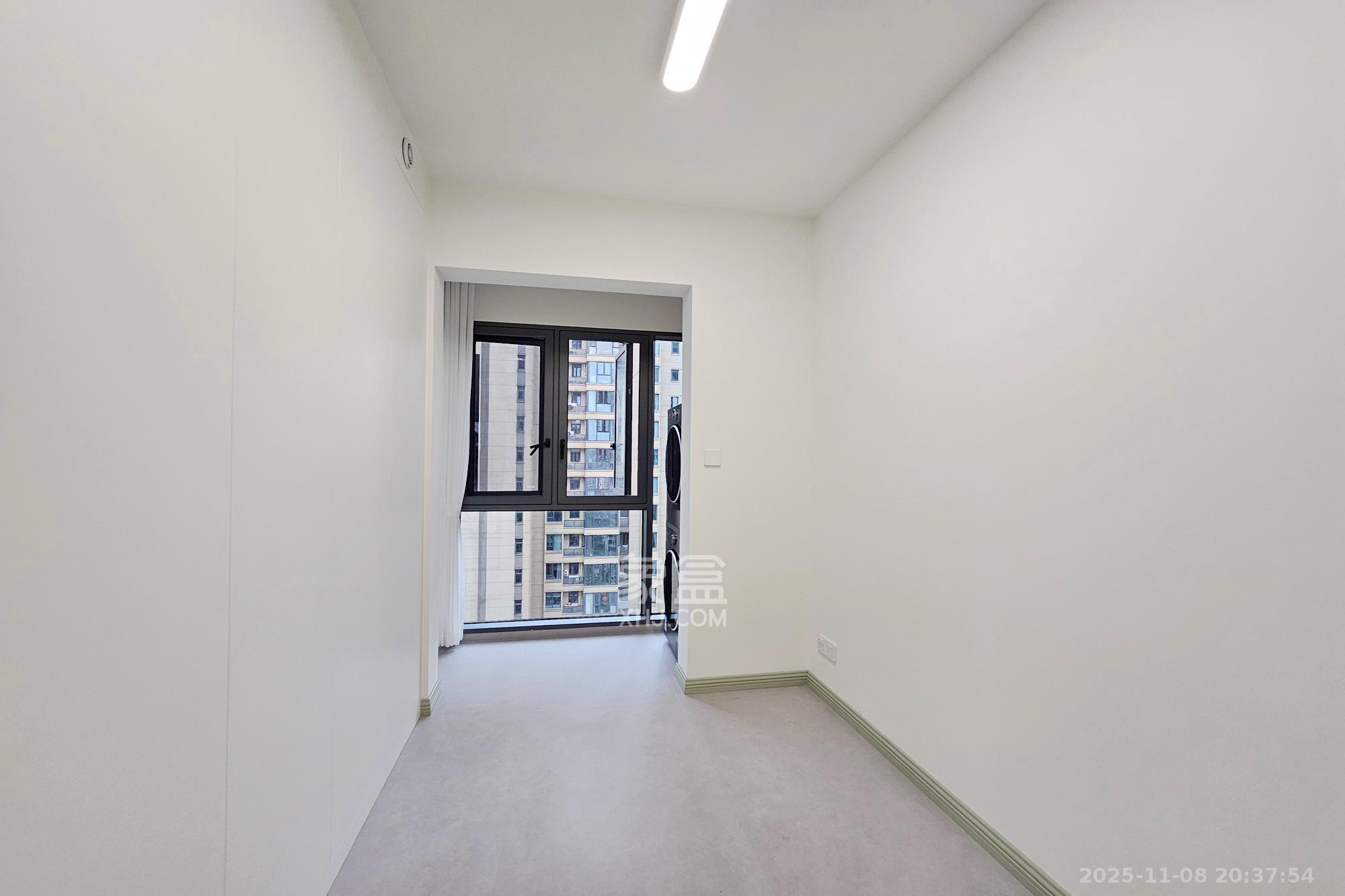 长房东旭国际 4室2厅2卫 198.0万 长房东旭国际 4室2厅2卫 198.0万卧室