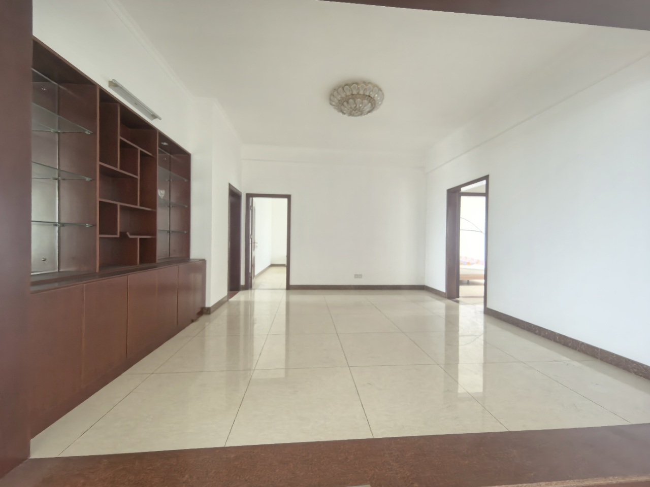 阳光经典 4室2厅3卫 480.0万 阳光经典 4室2厅3卫 480.0万室内图