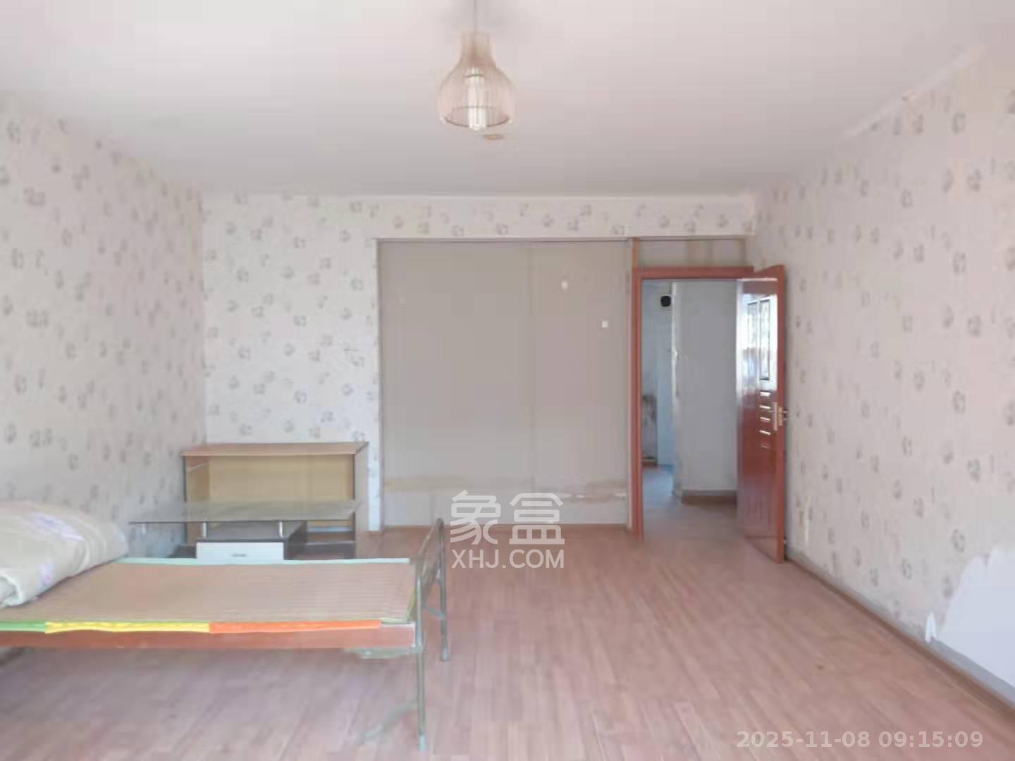 涉外花园 3室2厅2卫 2300.0元/月 涉外花园 3室2厅2卫 2300.0元/月室内图