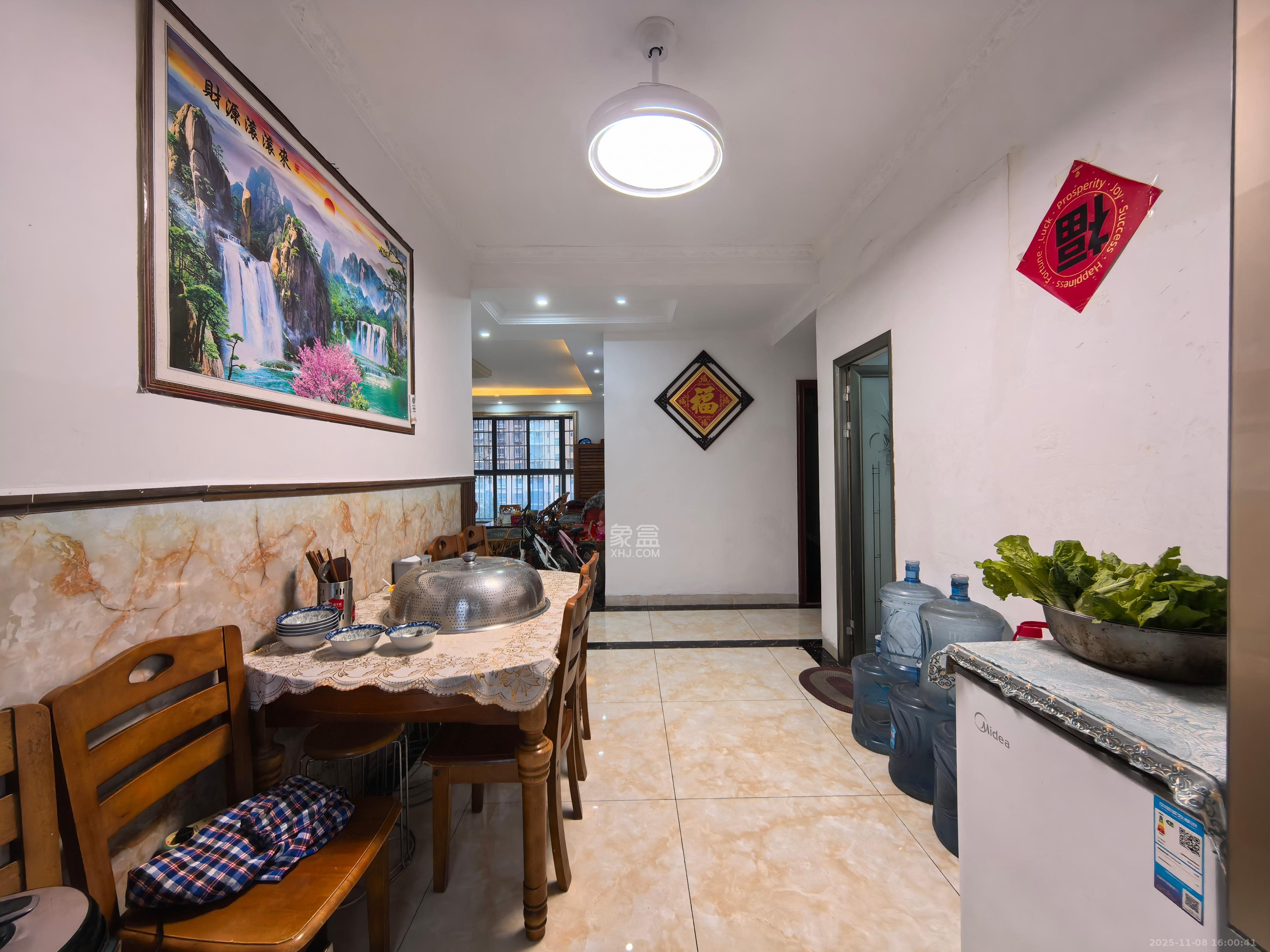 至雅小玲家园  3室2厅2卫    2200.0元/月室内图