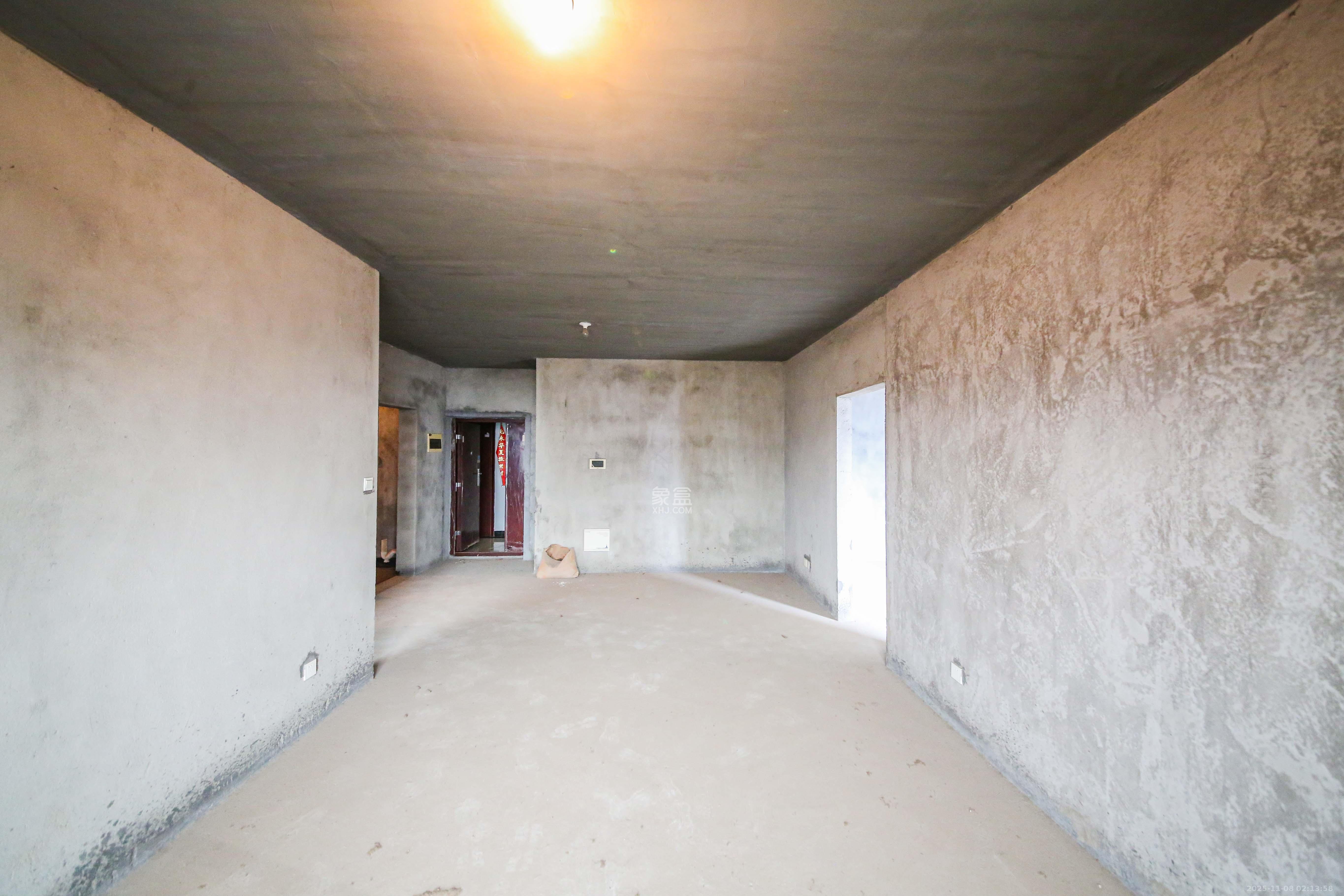 中南红领邦（红星嘉和苑）  2室2厅1卫    60.0万