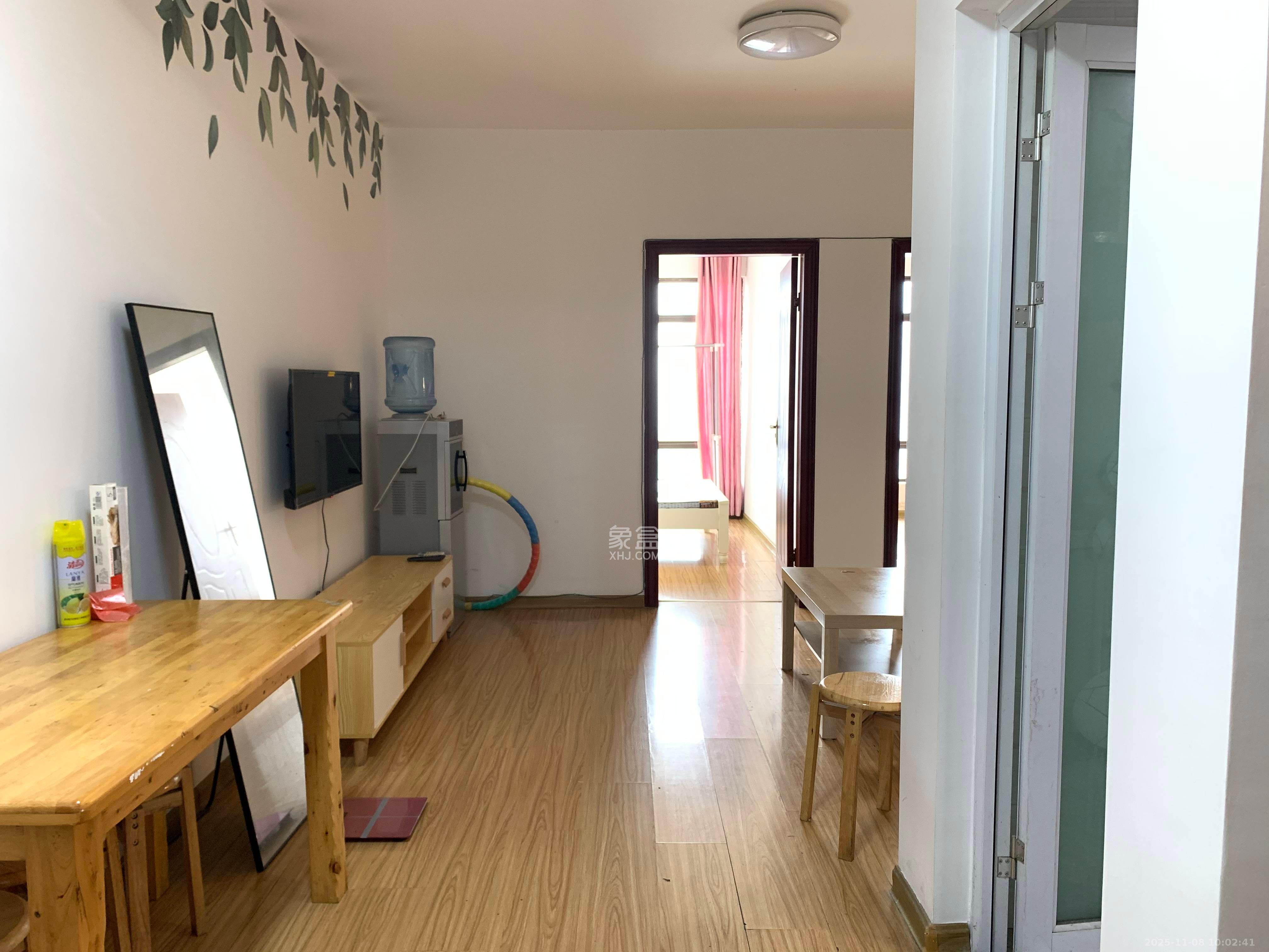 铂宫  2室1厅1卫    2200.0元/月室内图