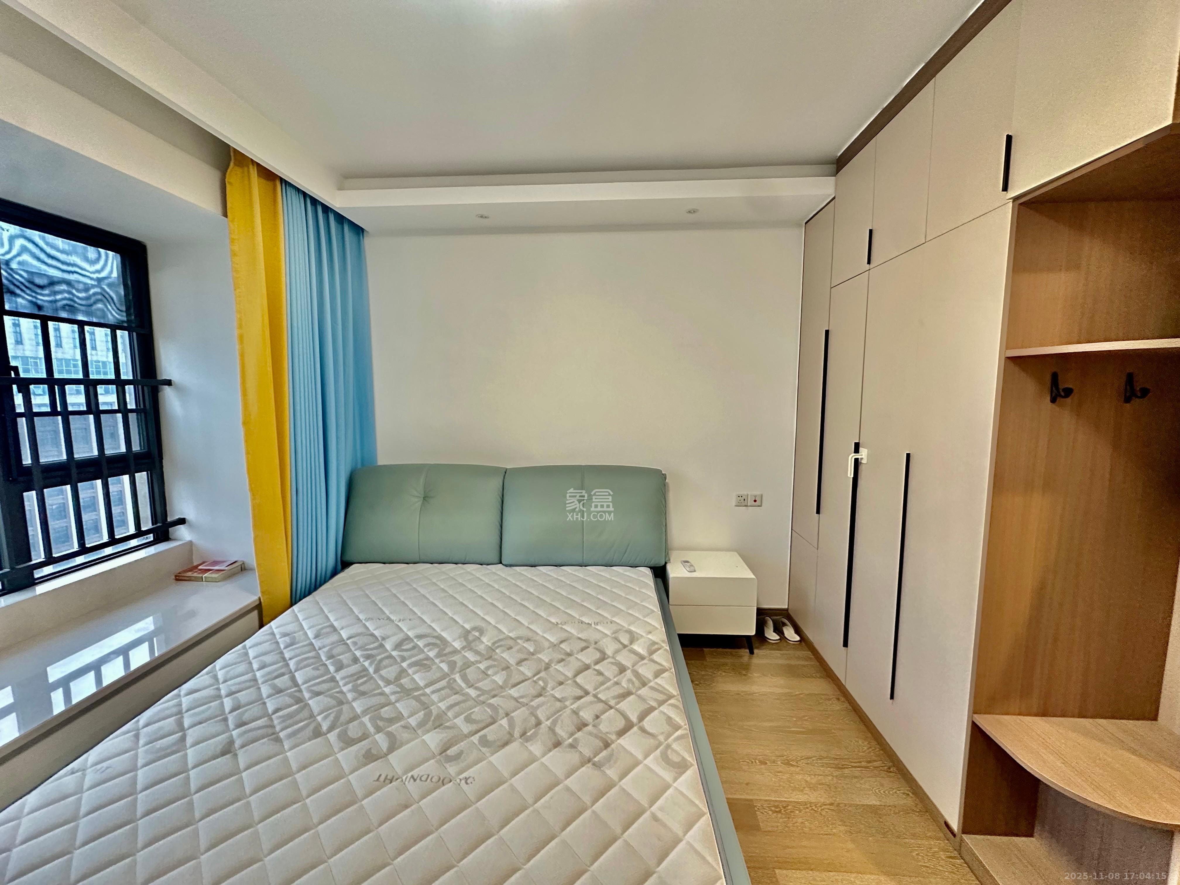 龙湖铂金中心(龙湖春江郦城) 3室2厅2卫 5500.0元/月 龙湖铂金中心(龙湖春江郦城) 3室2厅2卫 5500.0元/月室内图