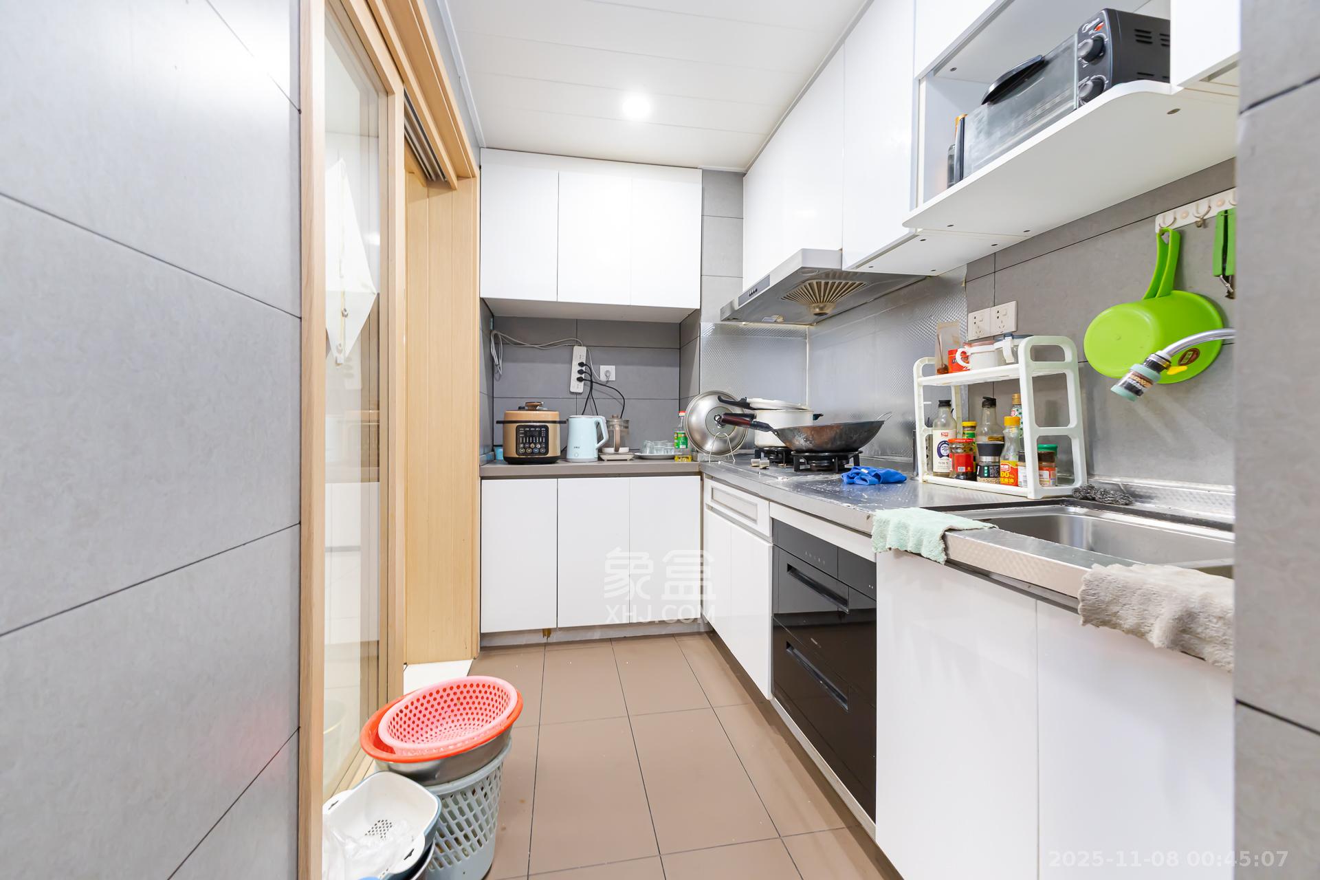 时代倾城二期 4室2厅2卫 78.0万 时代倾城二期 4室2厅2卫 78.0万厨房