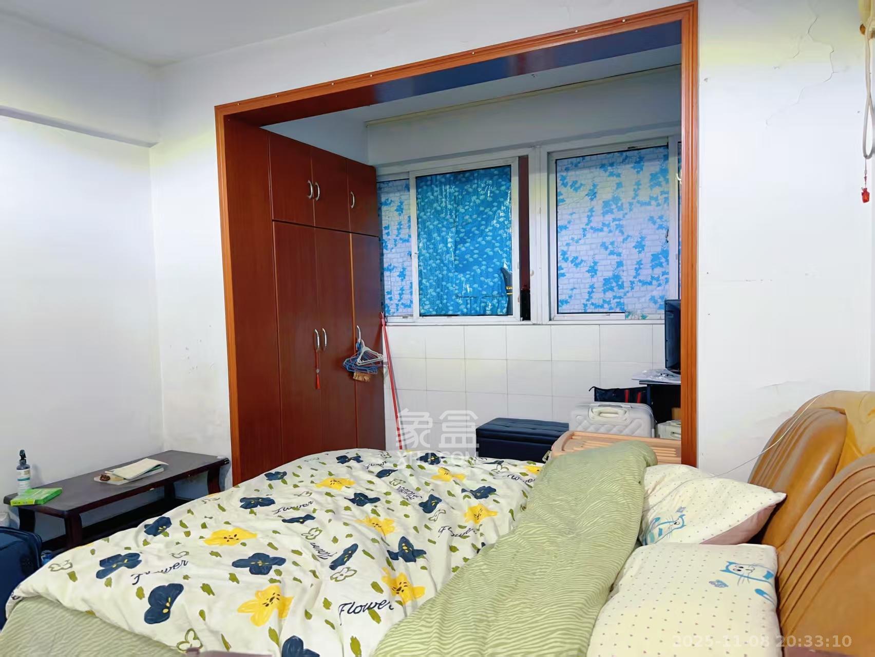 诺亚方舟大厦  1室1厅1卫    1500.0元/月