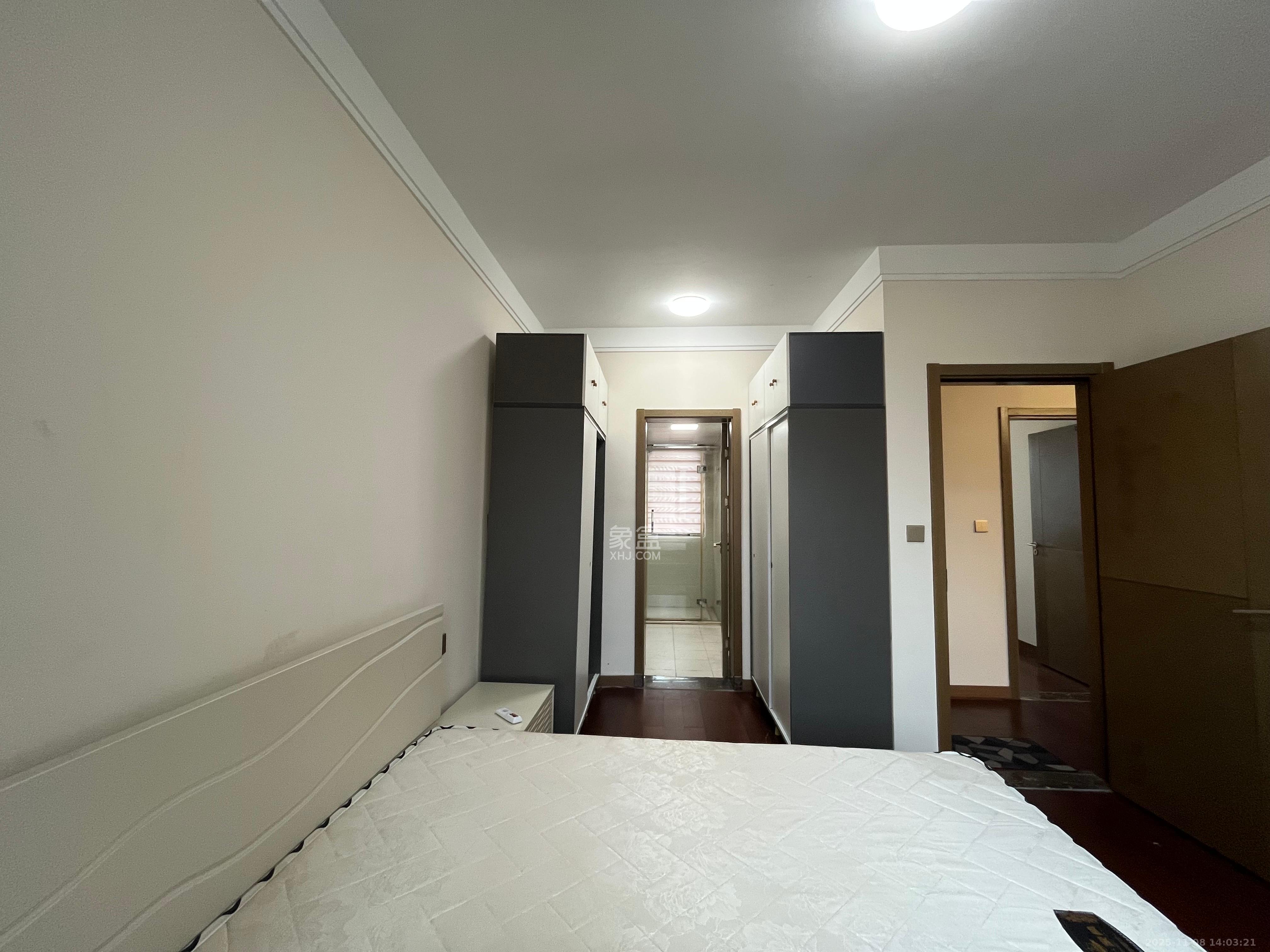 鑫苑芙蓉鑫家  3室2厅2卫    2600.0元/月室内图