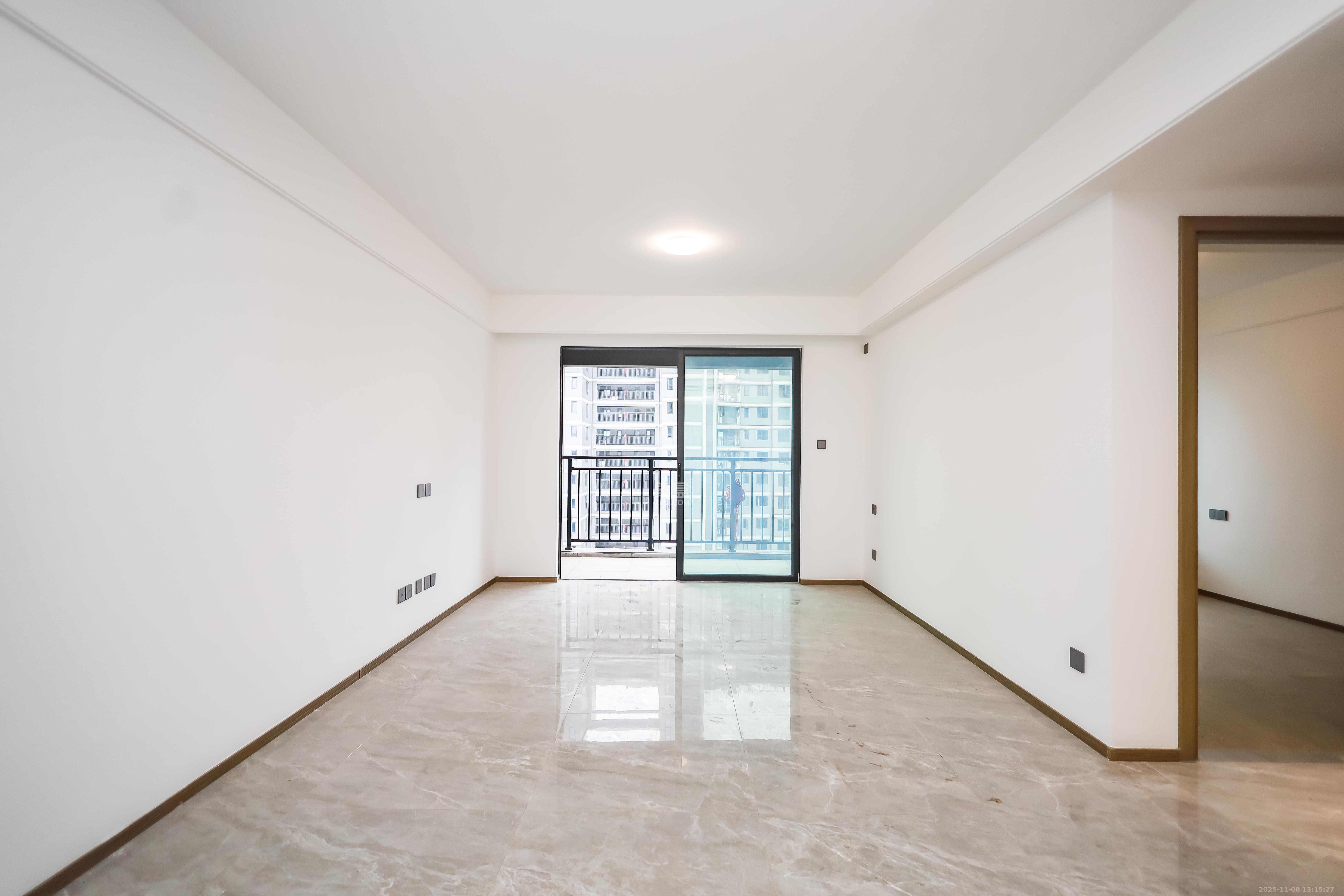 百世云境 3室2厅2卫 89.0万 百世云境 3室2厅2卫 89.0万客厅