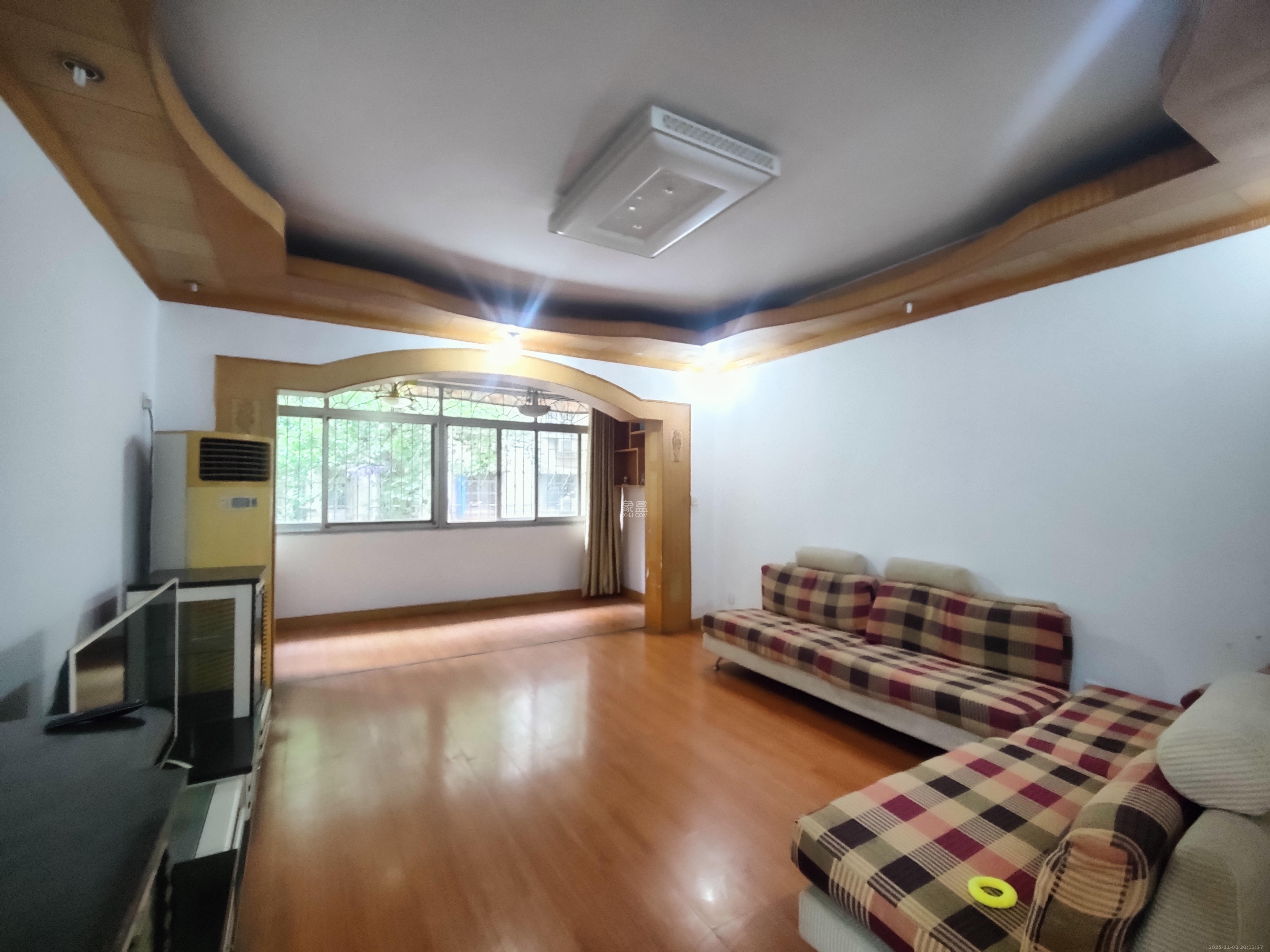 杏林小区  3室2厅2卫    2100.0元/月室内图