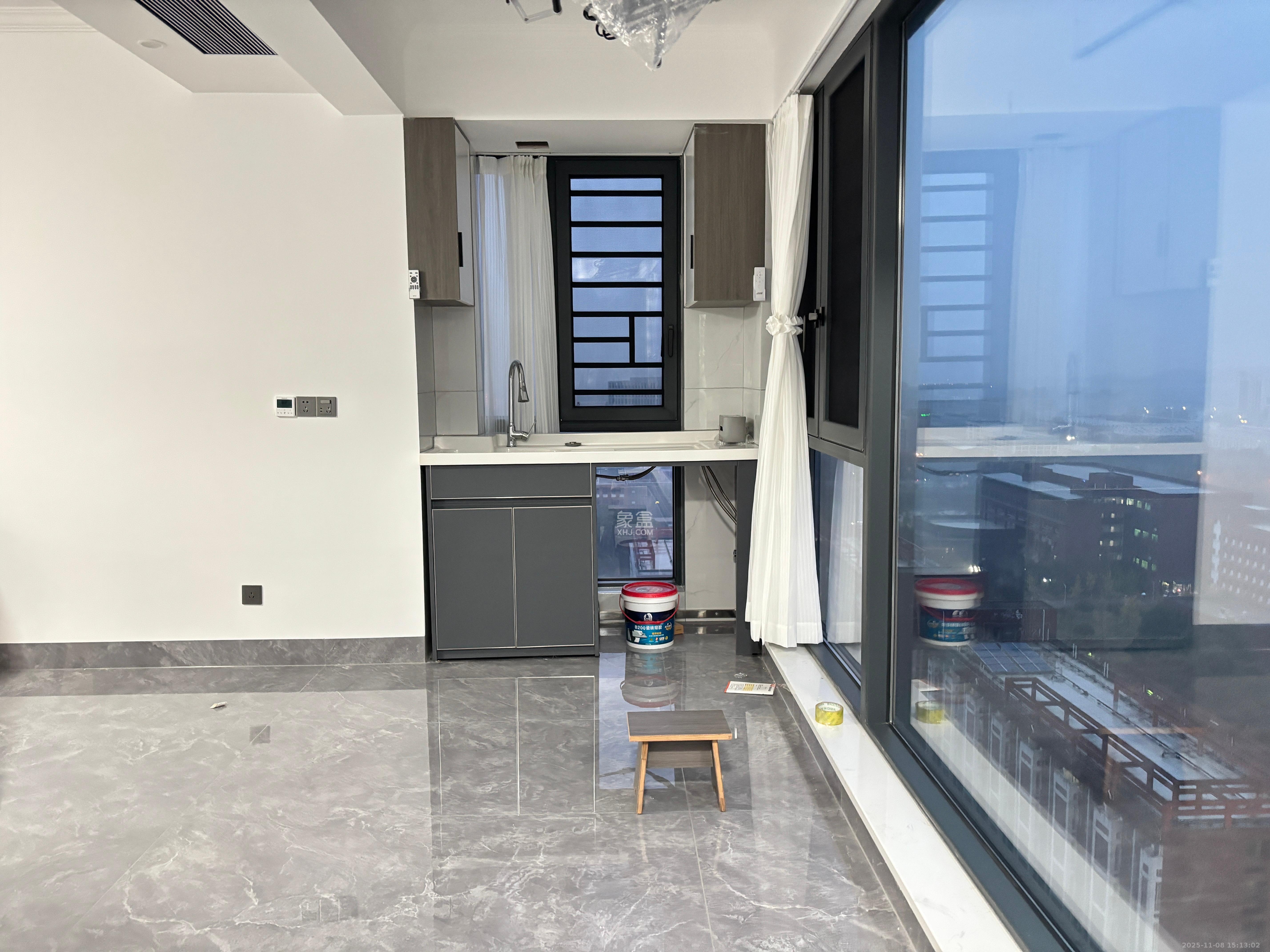 长龙湾  3室2厅1卫    2400.0元/月室内图