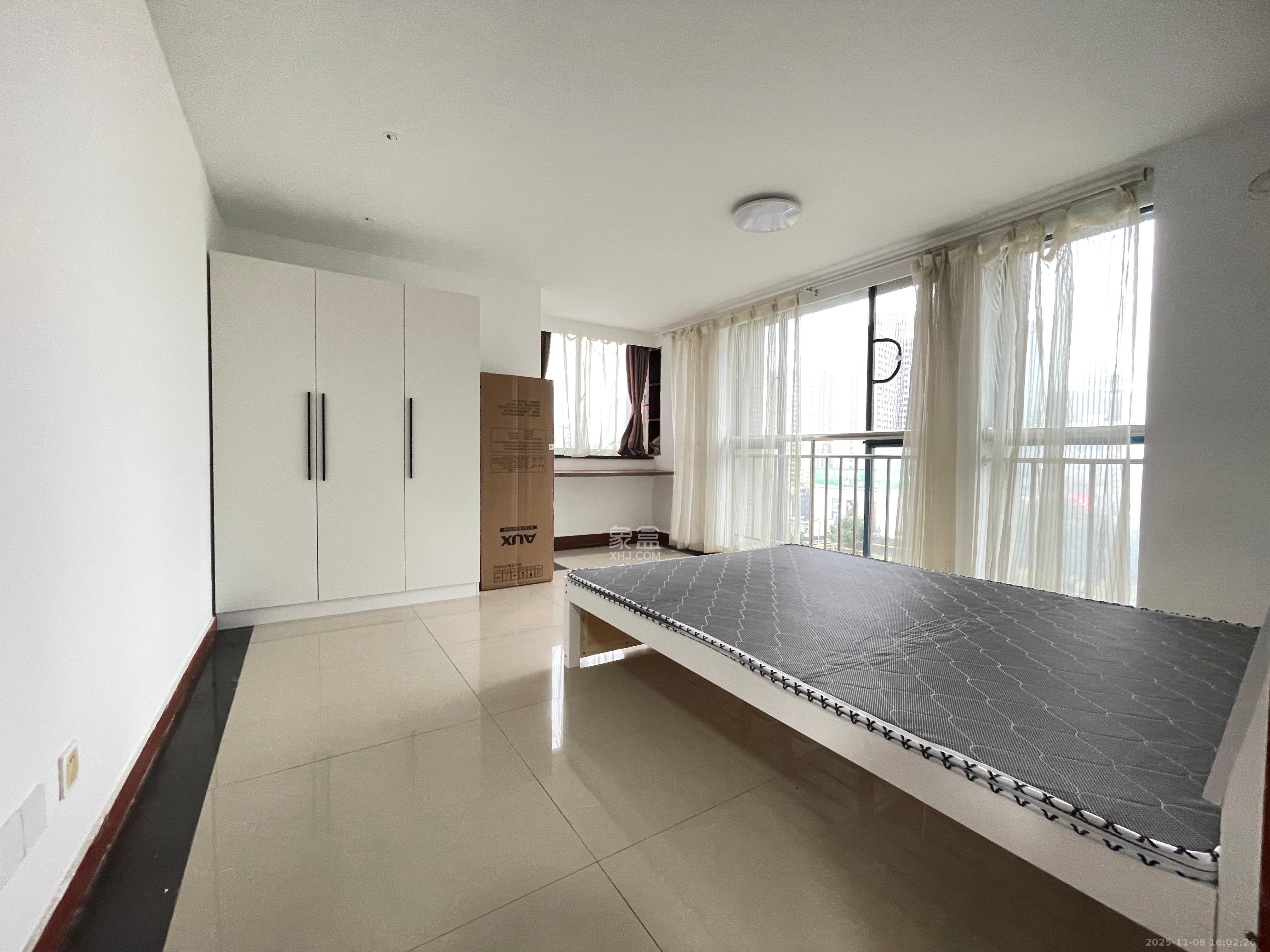 东一国际  1室1厅1卫    1780.0元/月室内图