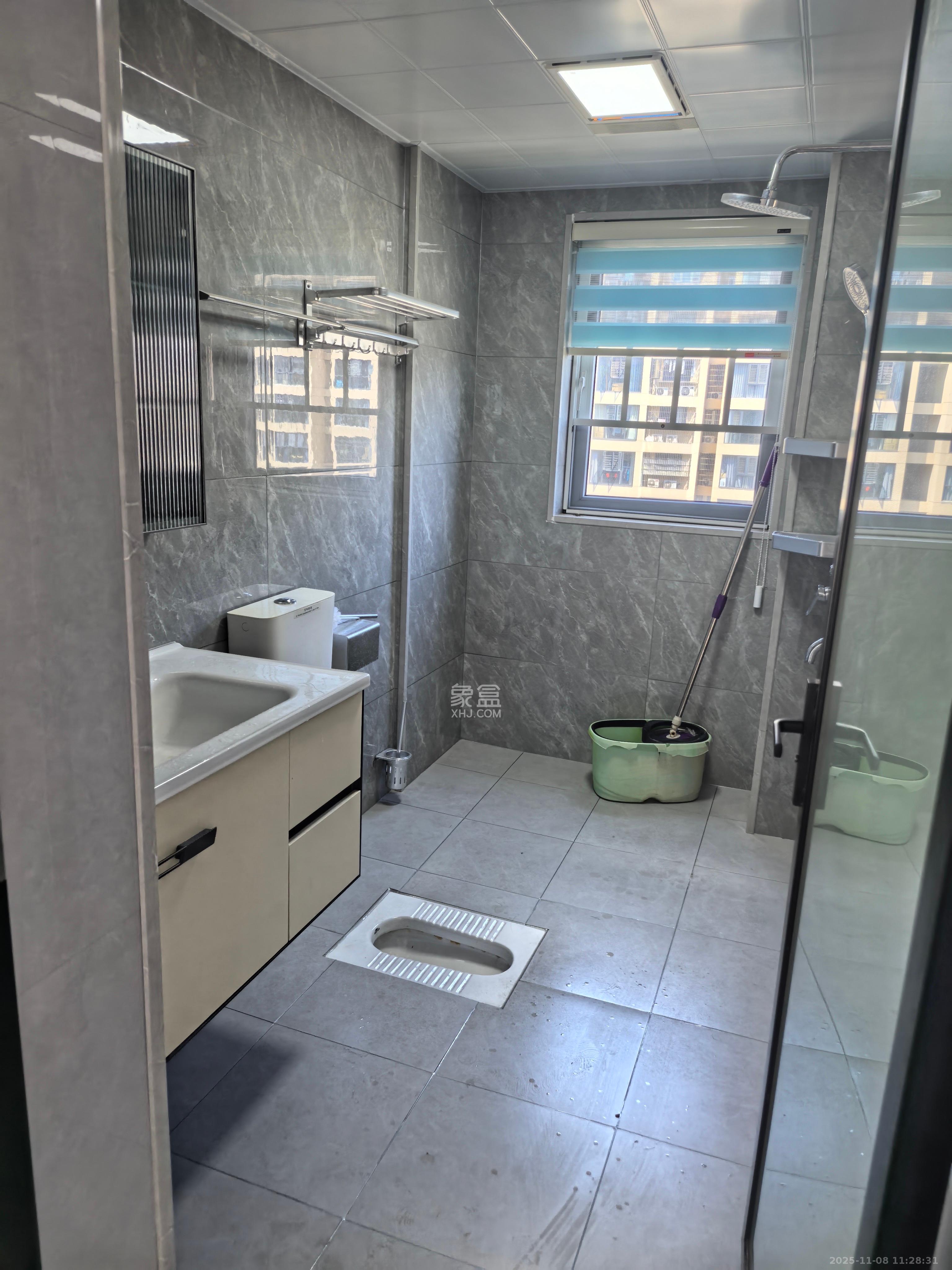 文景家园 4室2厅2卫 3500.0元/月 文景家园 4室2厅2卫 3500.0元/月室内图