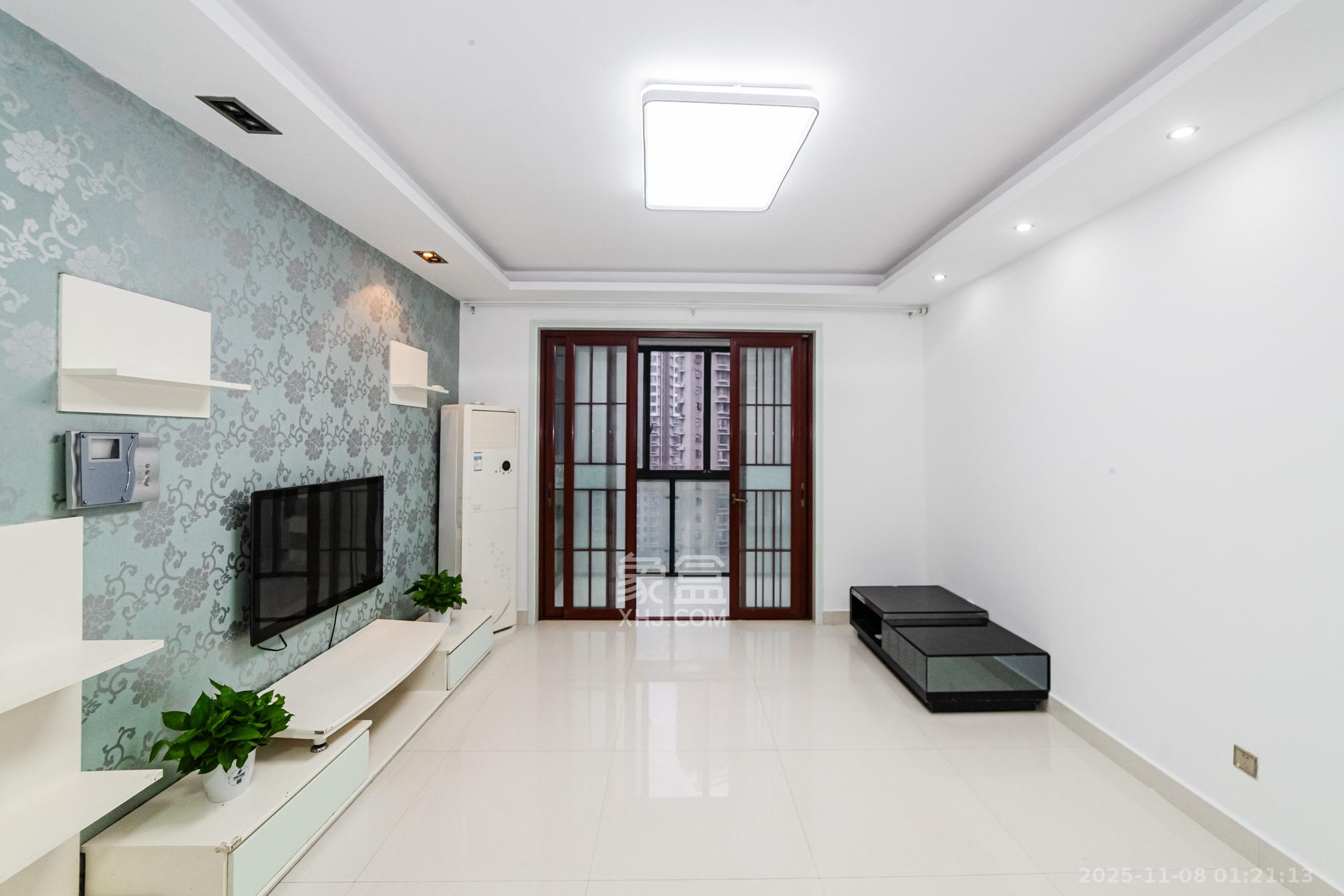 湘江世纪城瑞江苑 3室2厅2卫 78.0万 湘江世纪城瑞江苑 3室2厅2卫 78.0万客厅