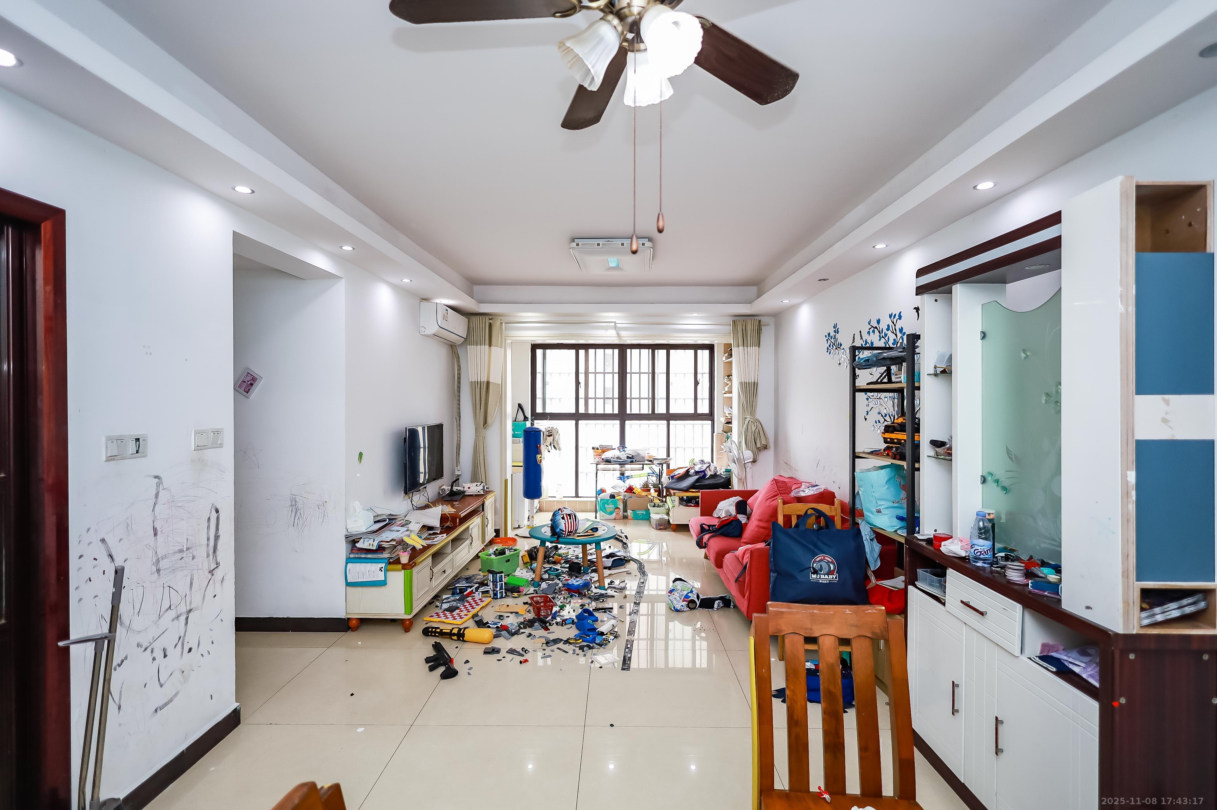 金科世界城  3室2厅1卫    2300.0元/月室内图