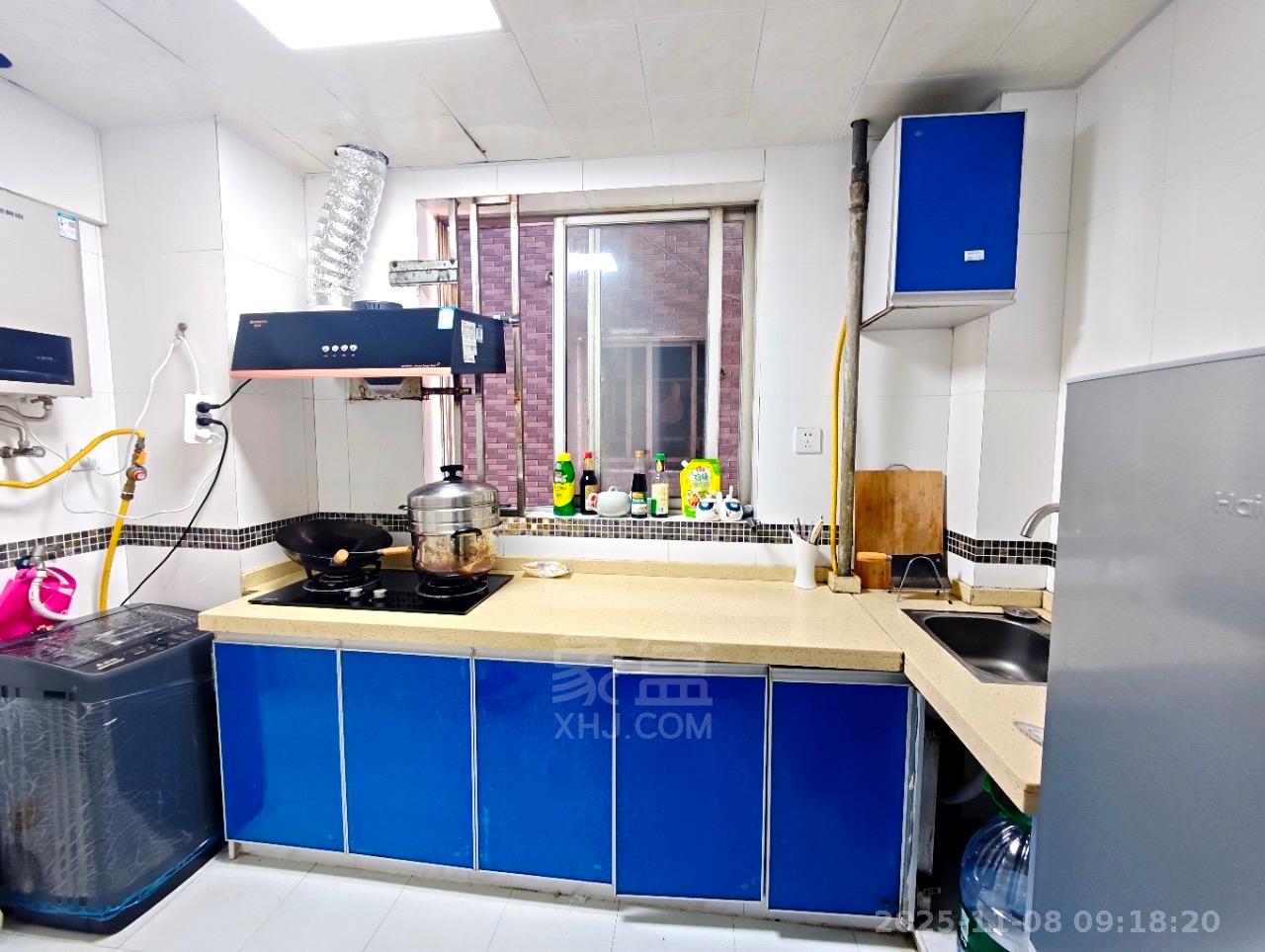 金色地标  1室1厅1卫    1050.0元/月室内图