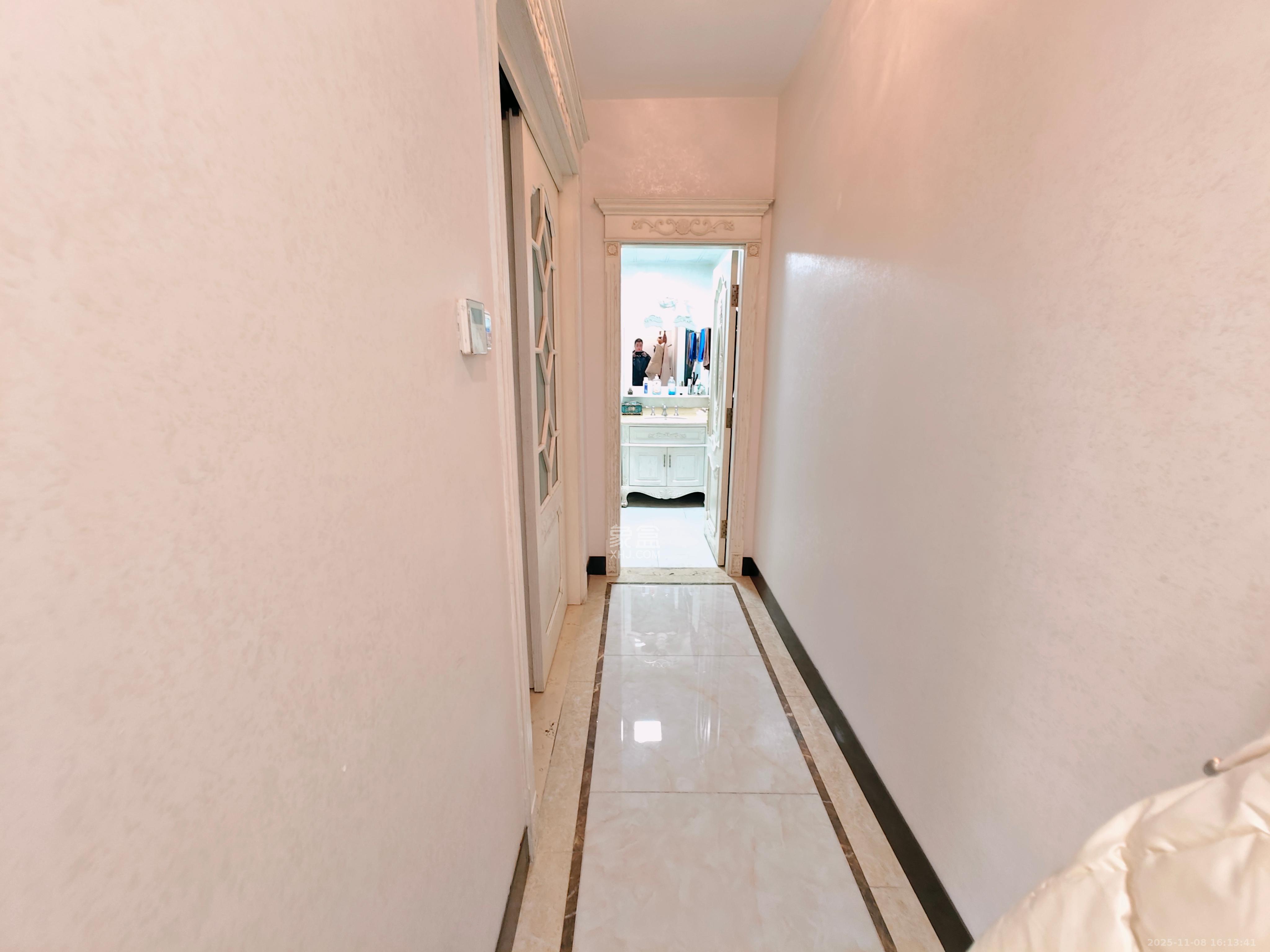 克拉美丽山庄（晟领国际）  5室2厅2卫    8000.0元/月室内图