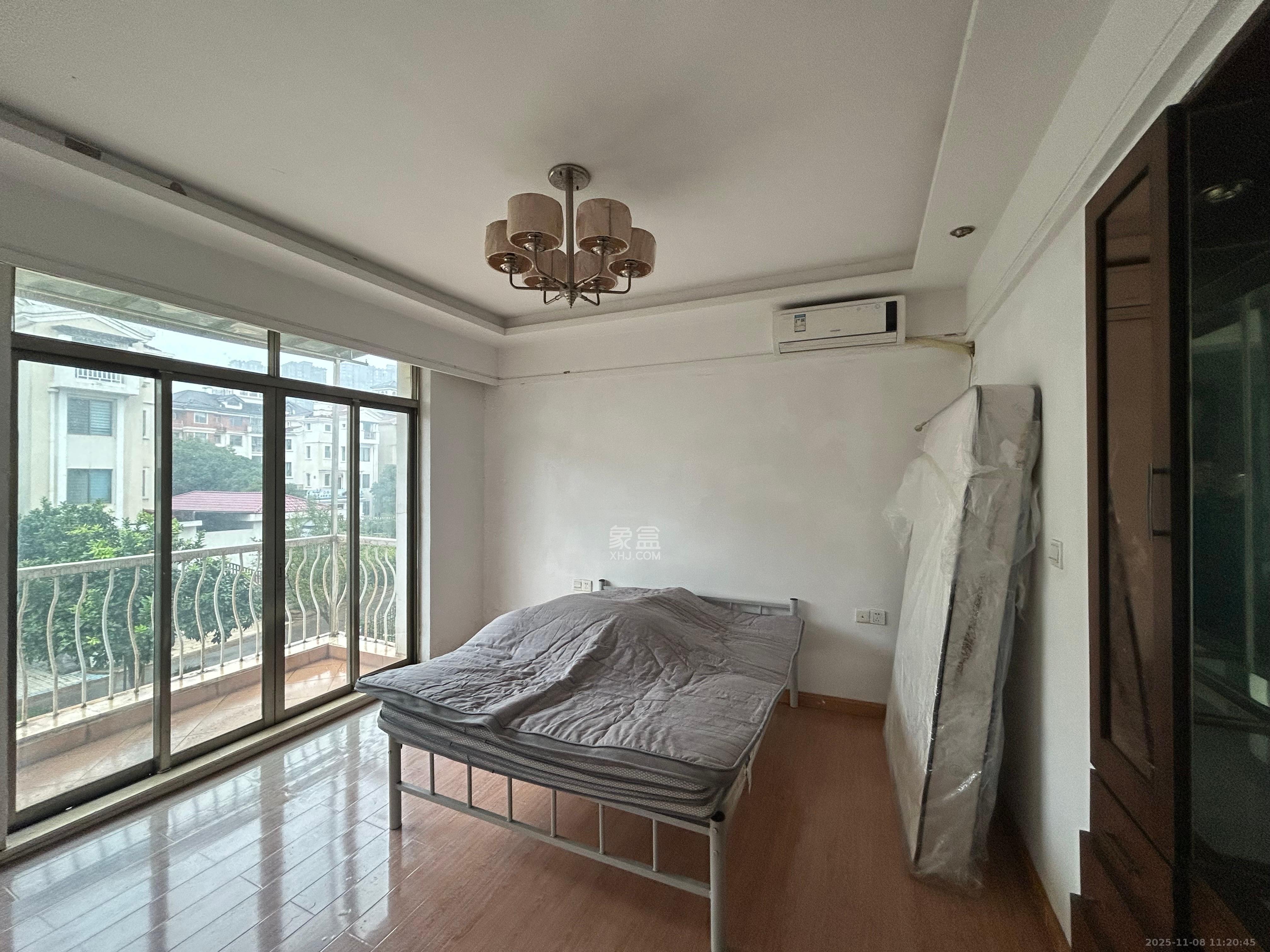 碧桂园威尼斯城 5室3厅3卫 4000.0元/月 碧桂园威尼斯城 5室3厅3卫 4000.0元/月室内图