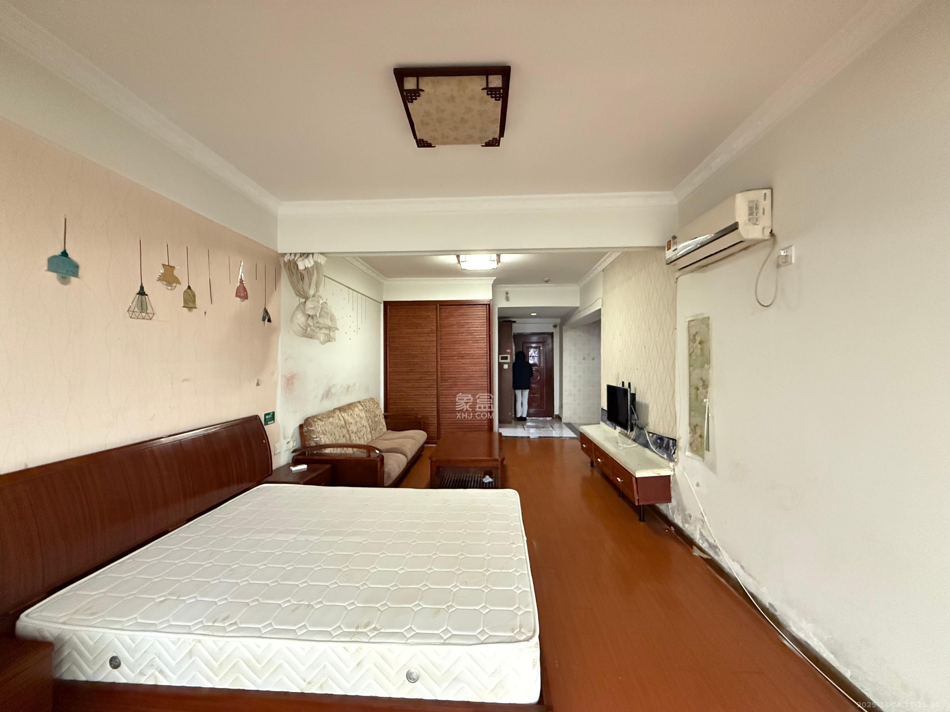 湘水和天下  1室1厅1卫    1300.0元/月室内图