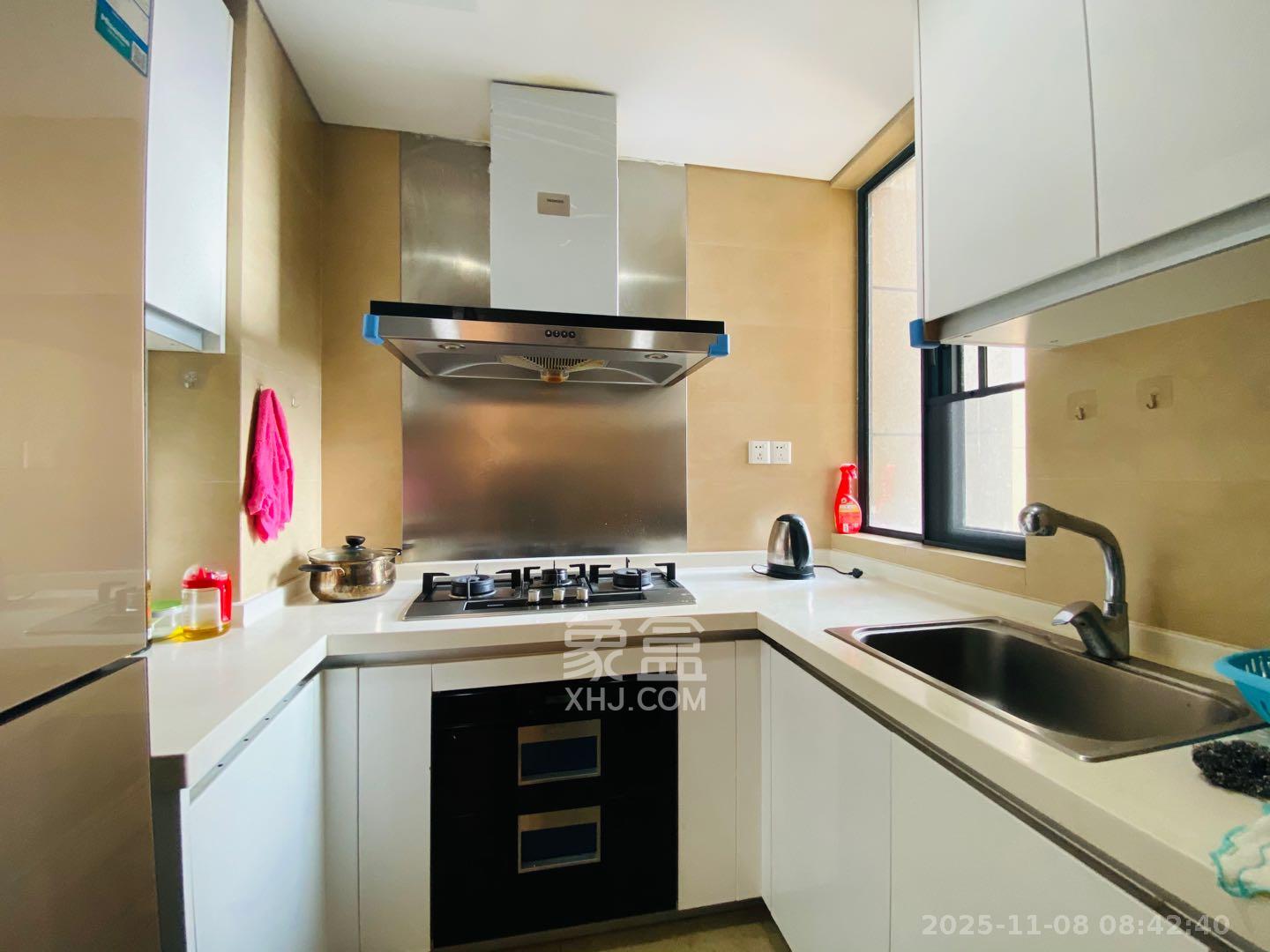 复地崑玉国际一期 1室2厅1卫 3500.0元/月 复地崑玉国际一期 1室2厅1卫 3500.0元/月室内图