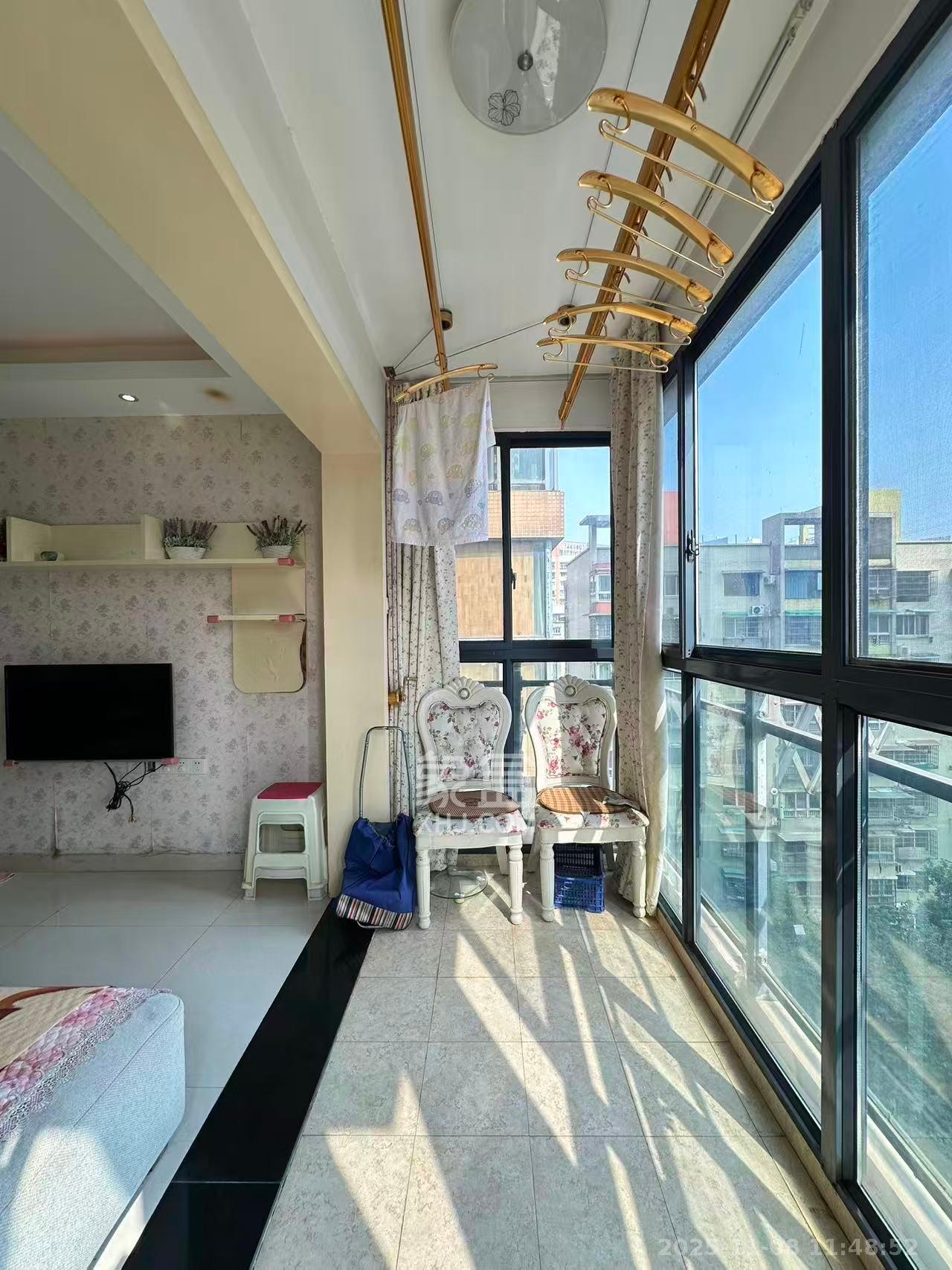 瑞都豪庭  2室1厅1卫    2000.0元/月室内图