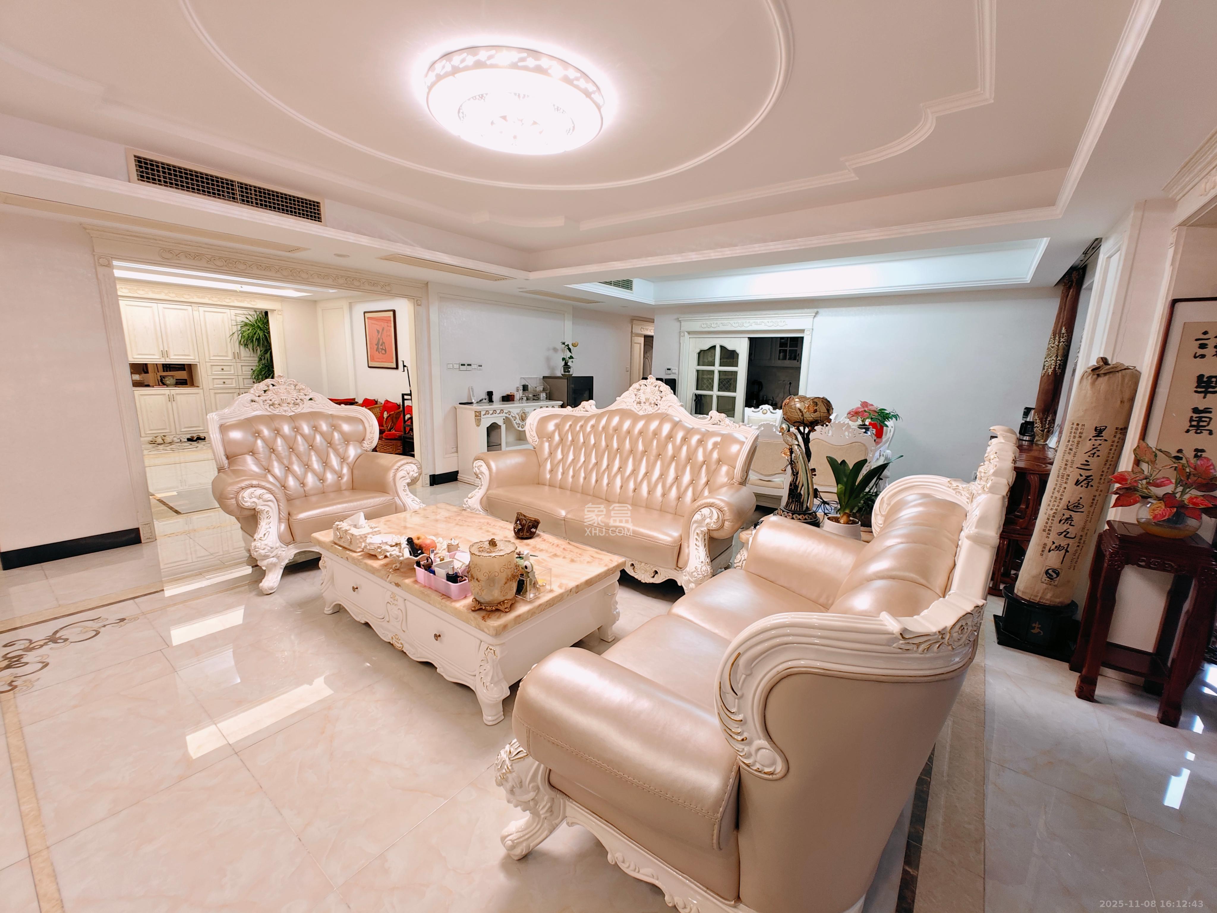 克拉美丽山庄(晟领国际) 5室2厅2卫 8000.0元/月 克拉美丽山庄(晟领国际) 5室2厅2卫 8000.0元/月室内图