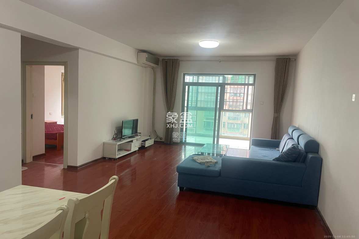 新城新世界一二三期 1室2厅1卫 2300.0元/月 新城新世界一二三期 1室2厅1卫 2300.0元/月室内图