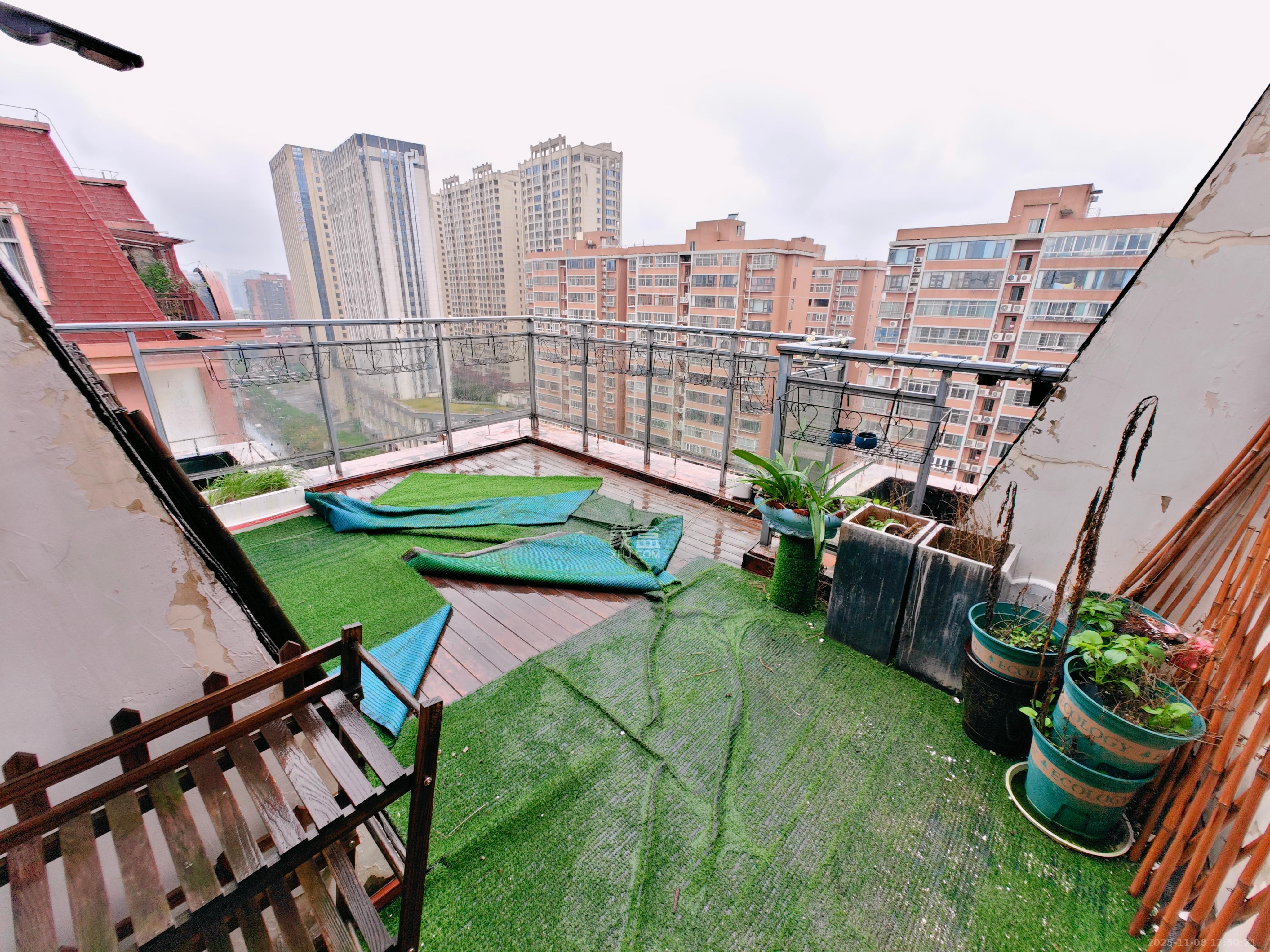 恒盛世家  5室2厅2卫    4000.0元/月室内图